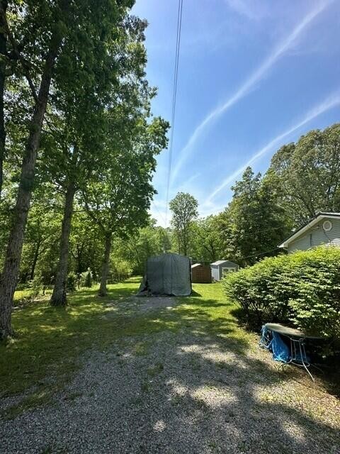 11901 Highway 150 Property Photo 7