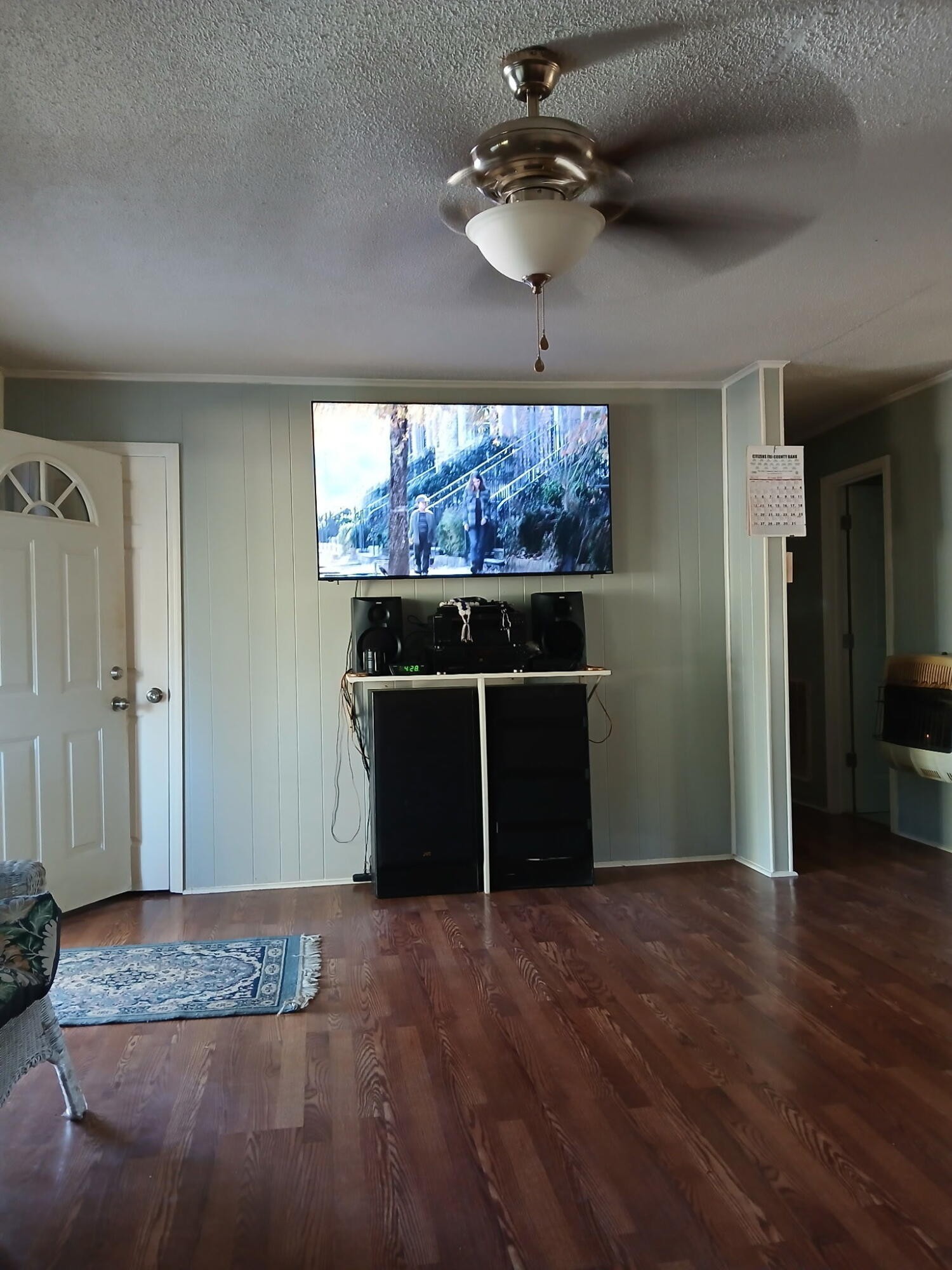 11901 Highway 150 Property Photo 13