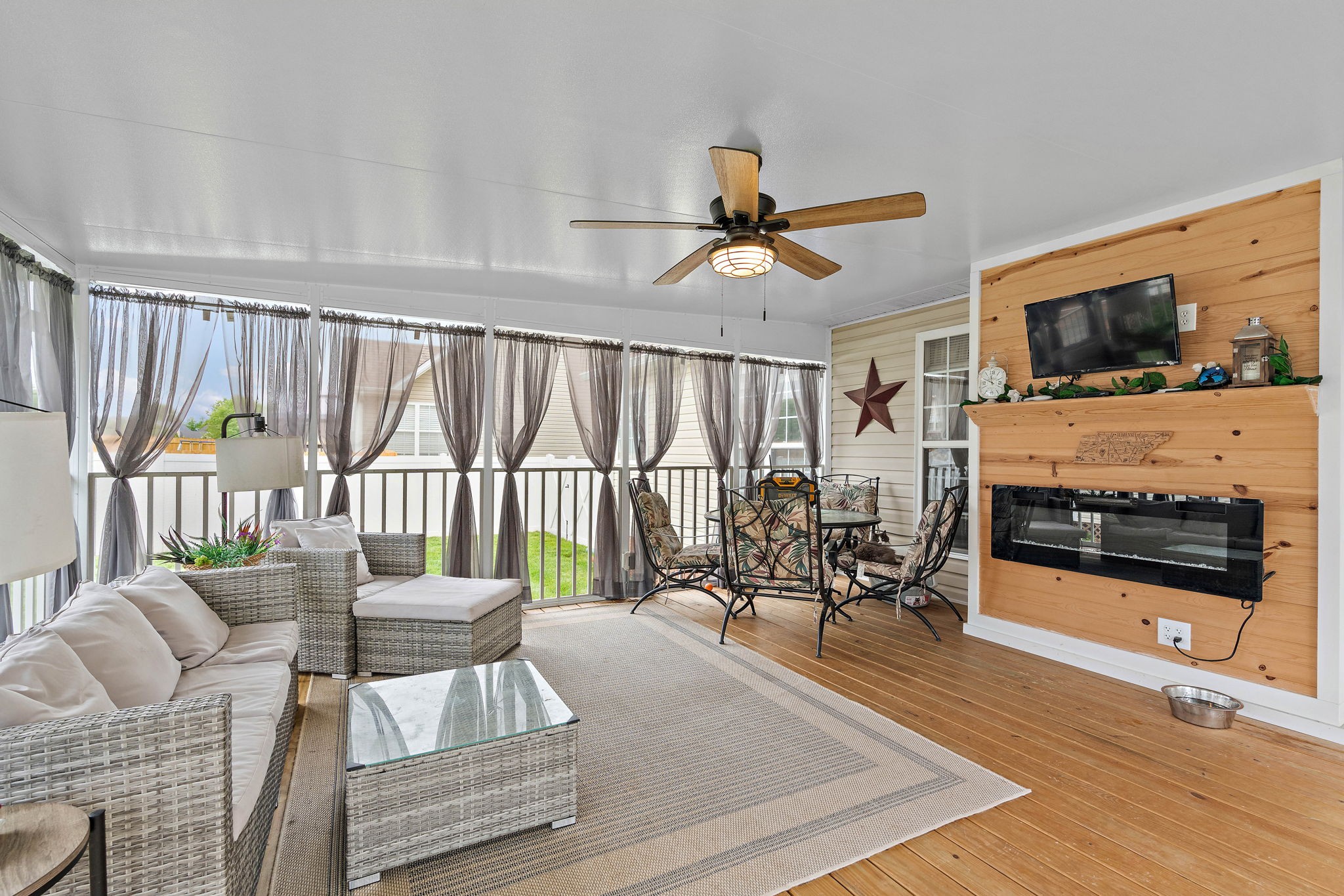 1172 Country Fields Ln Property Photo 1