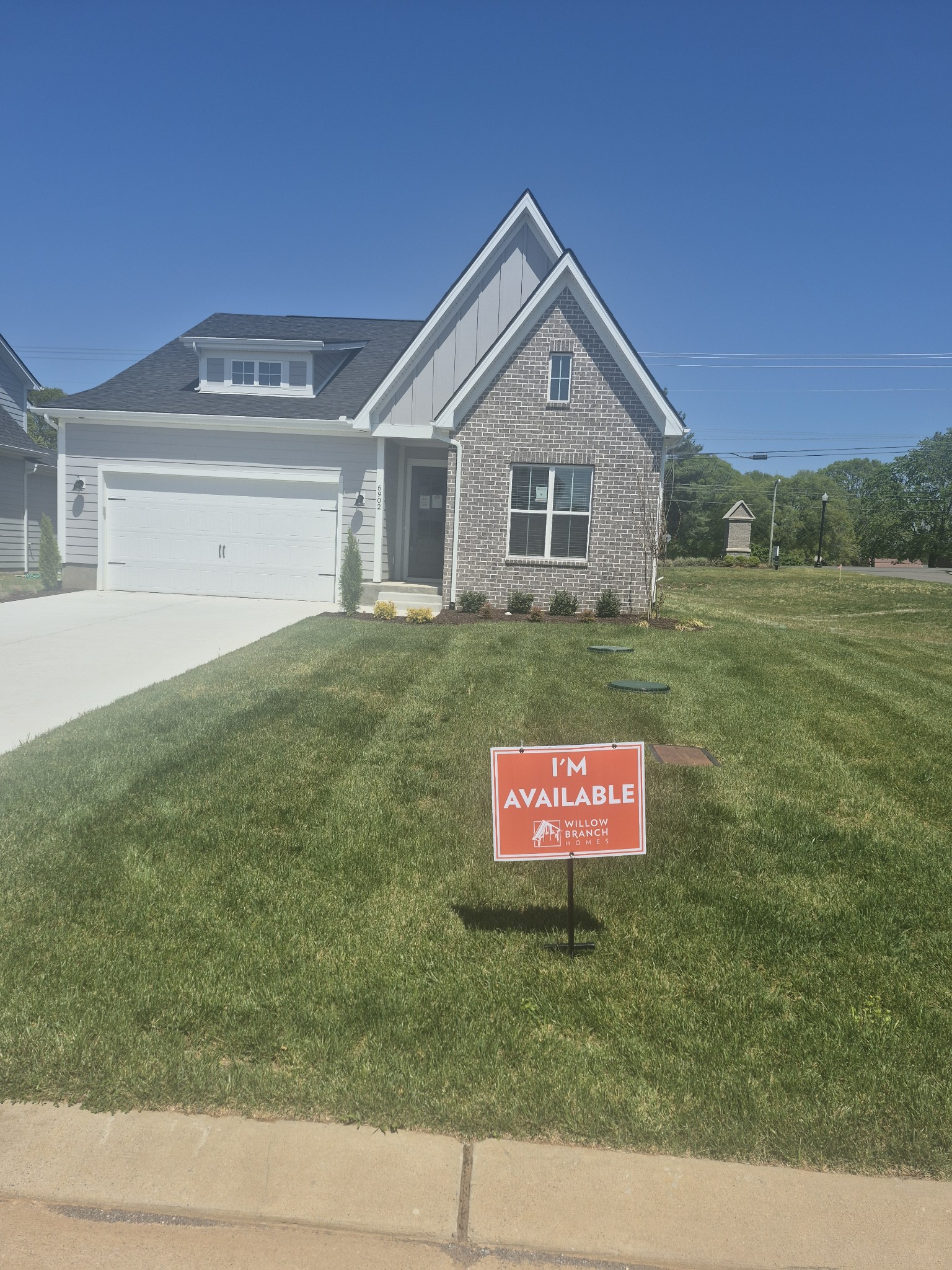 6902 Chatsworth Ct Property Photo
