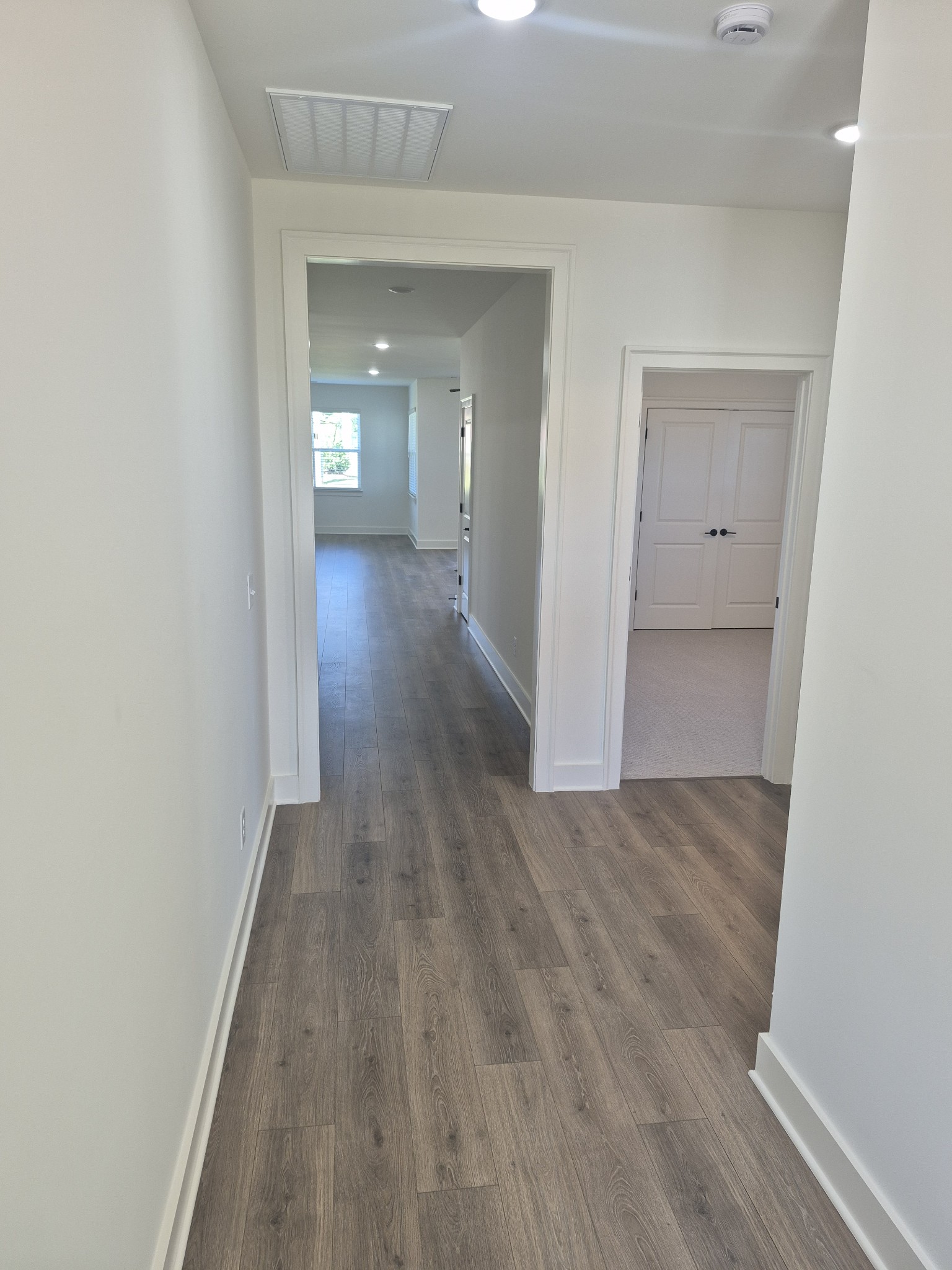 6902 Chatsworth Ct Property Photo 8