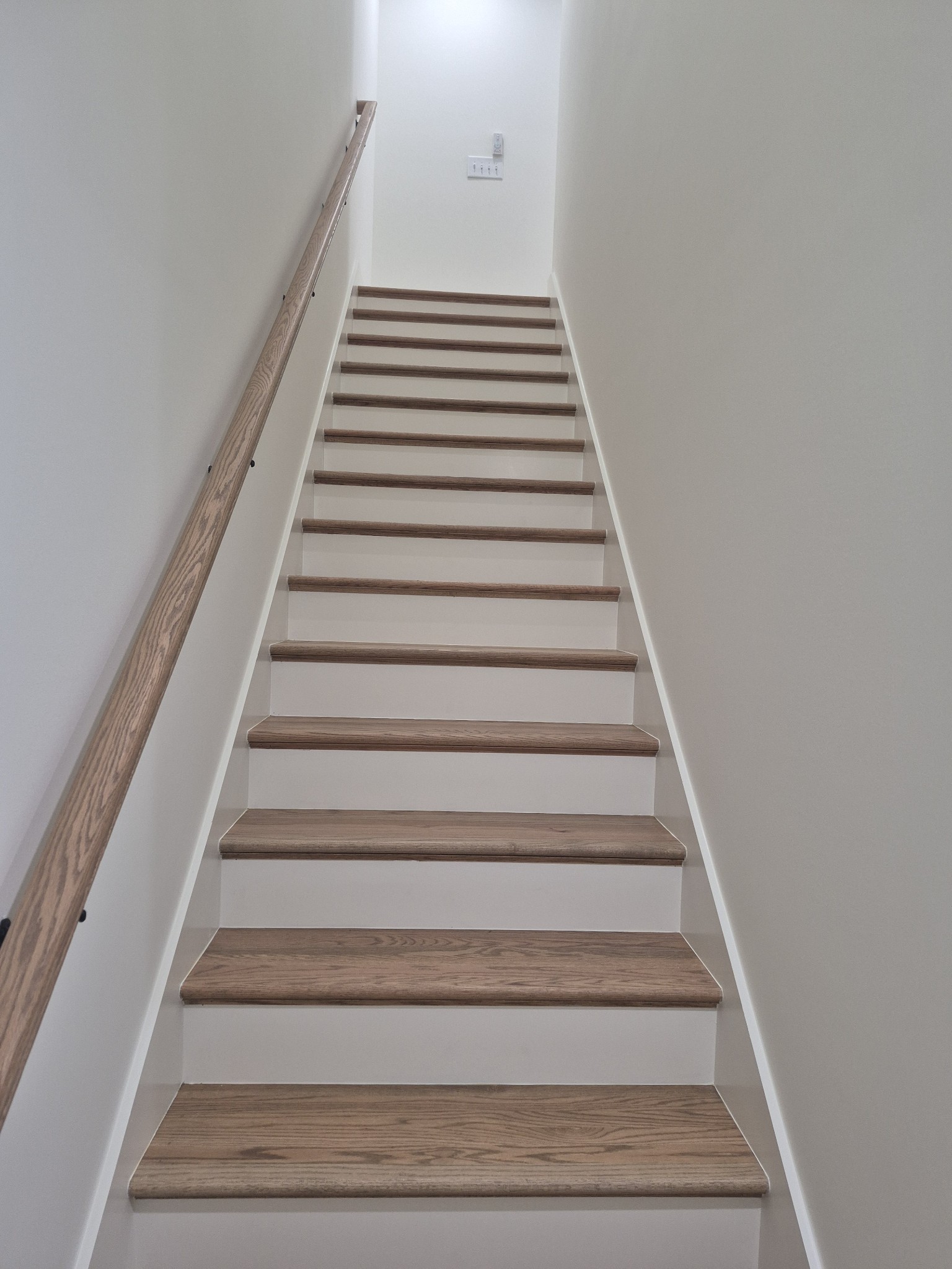 6902 Chatsworth Ct Property Photo 9