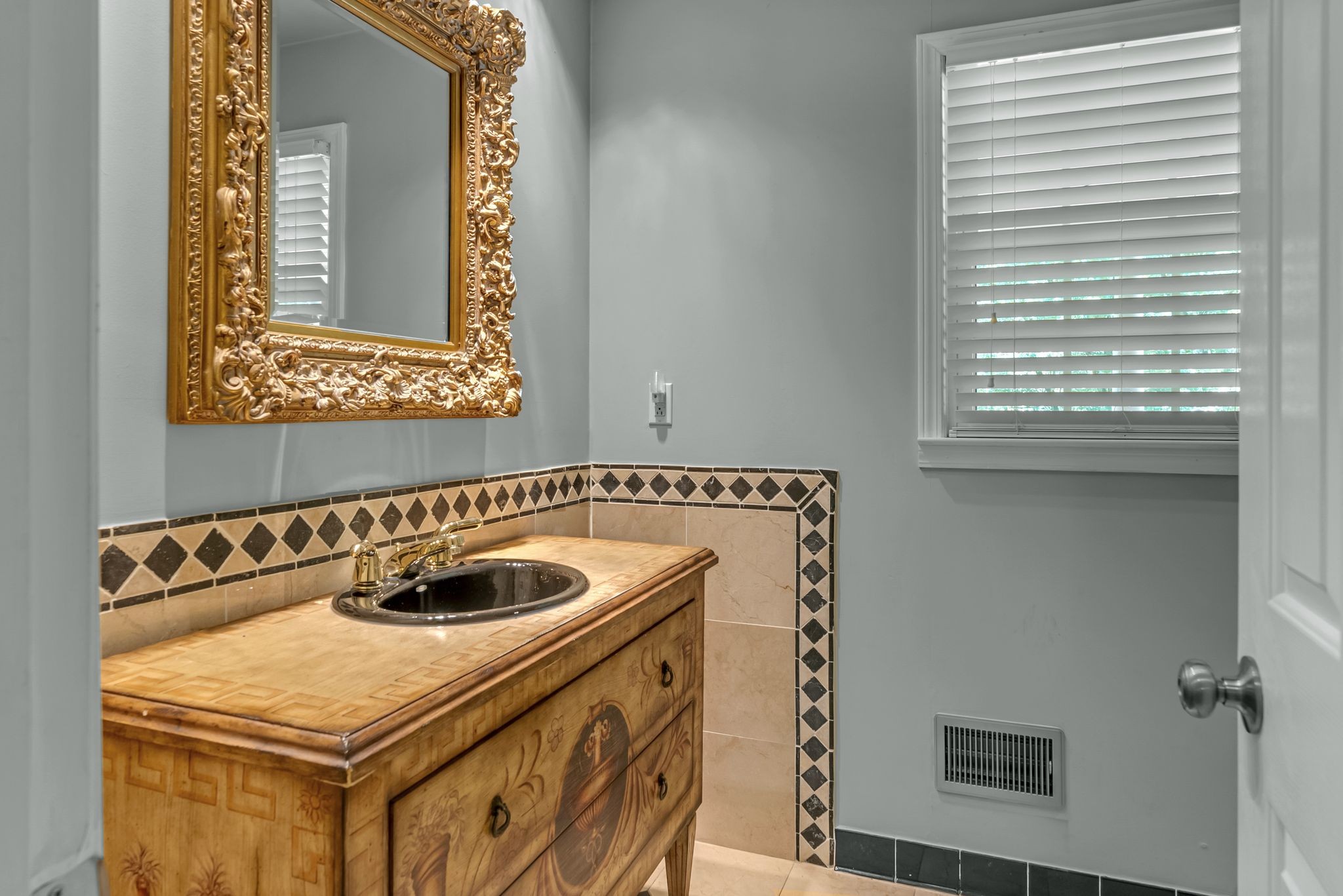 260 Forest Trl Property Photo 25