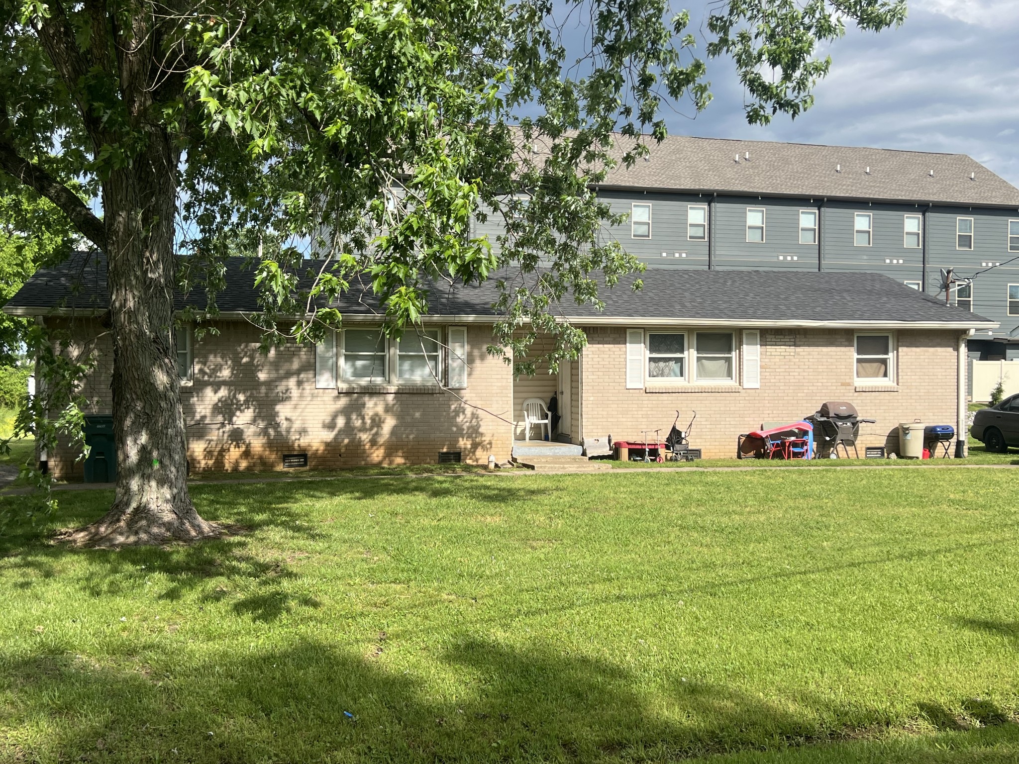713 Kent Dr Property Photo 1