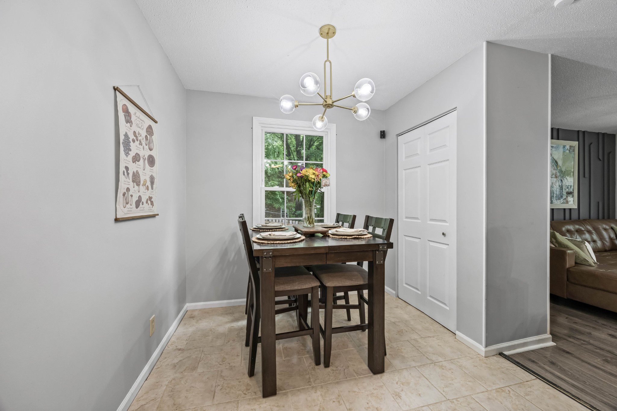 404 Warren Cir Property Photo 8