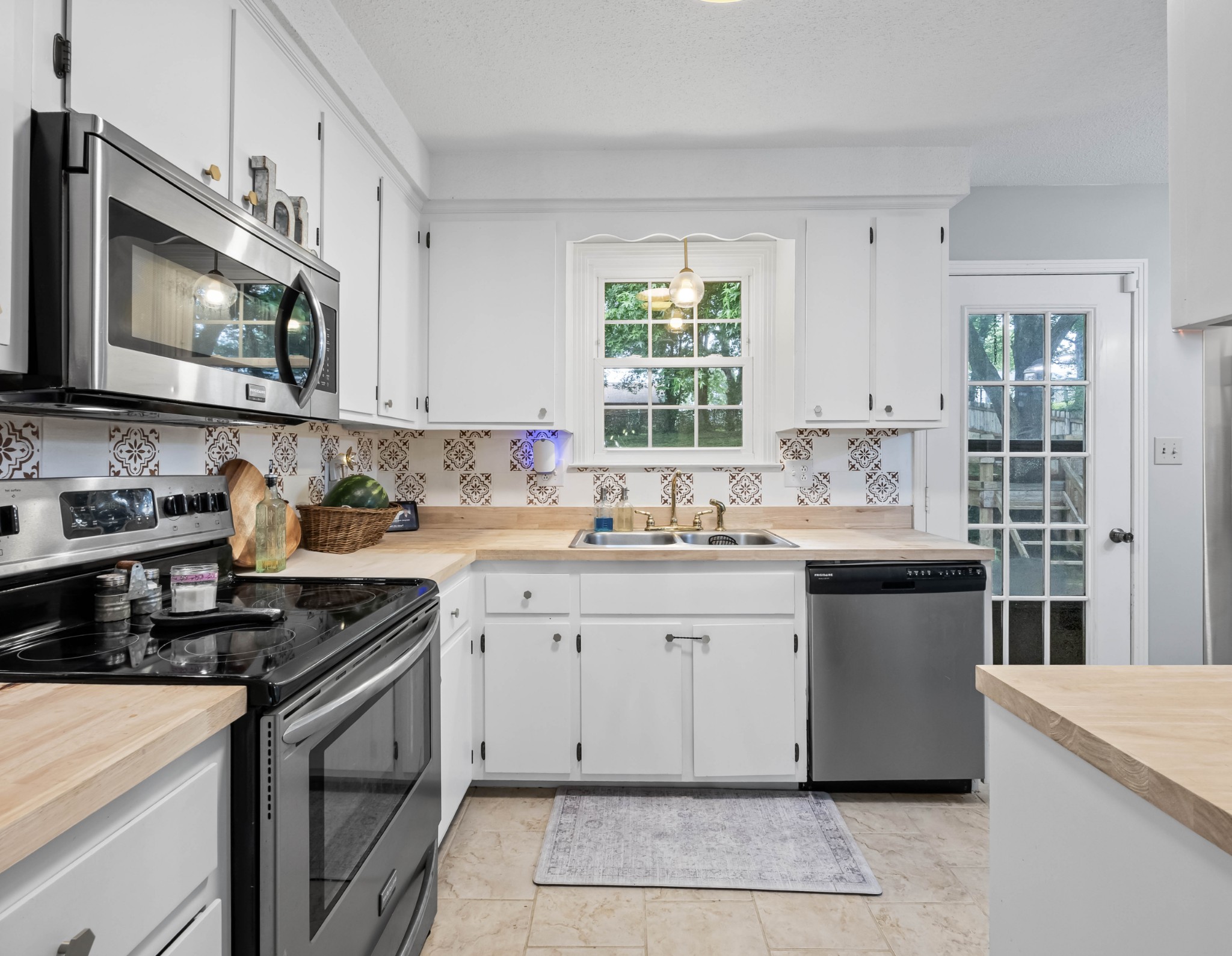 404 Warren Cir Property Photo 11