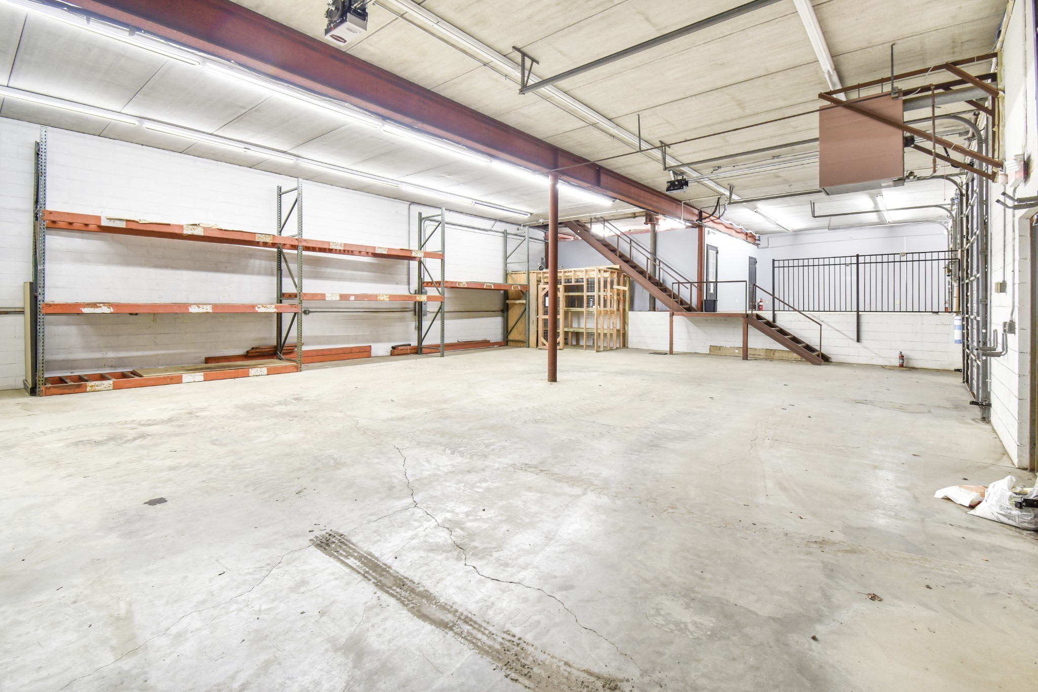 5002 Market Pl Property Photo 26