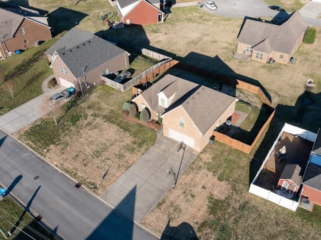 302 Janie St Property Photo 1