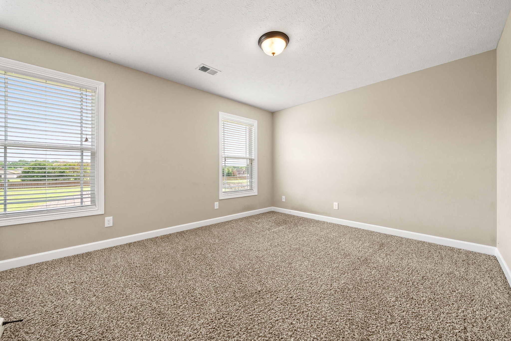 4426 Ironhorse Way Property Photo 24