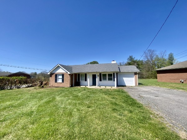 193 Anderson Ln Property Photo