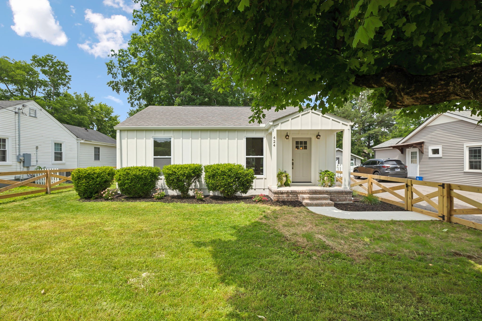 424 Green Acres Dr Property Photo