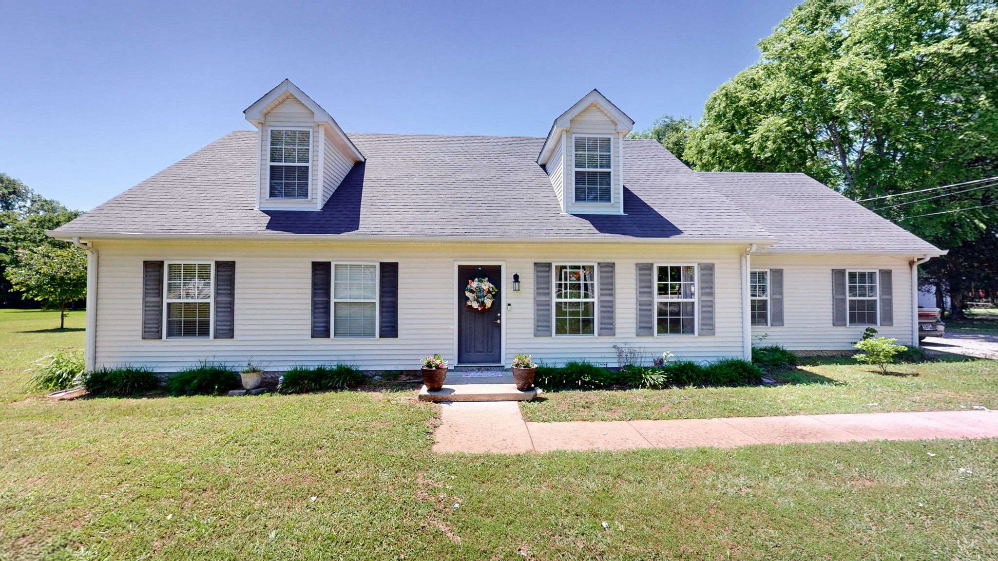 7324 Bermuda Dr Property Photo