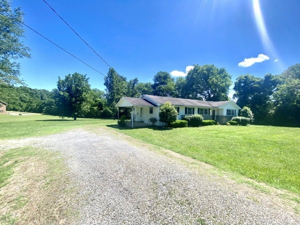 3587 Long Hollow Pike Property Photo