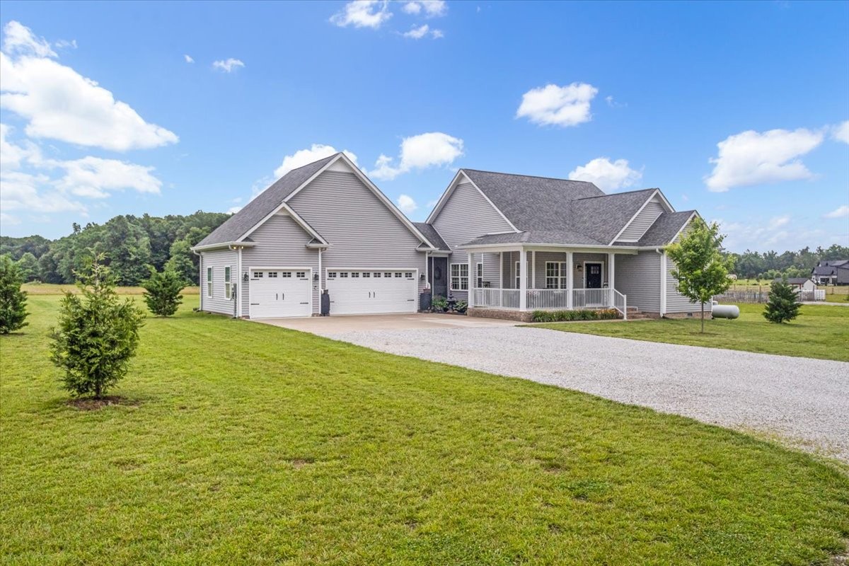 401 Hancock Ln Property Photo