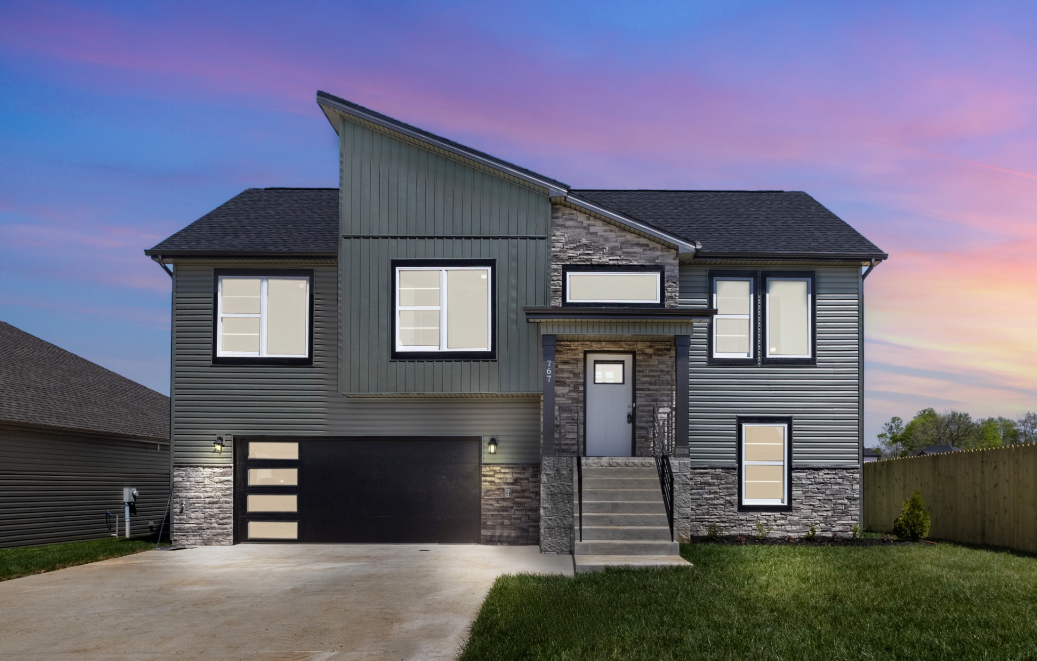 164 Leitrim Dr Property Photo 1