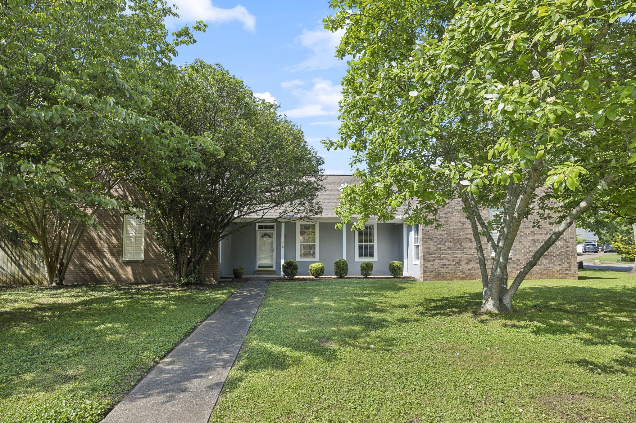 2710 Wellington Pl Property Photo 1