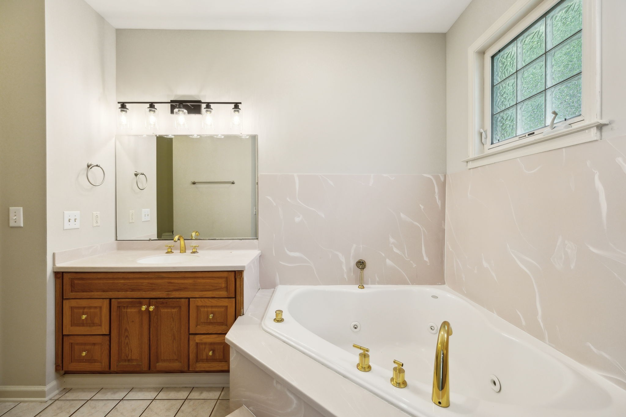 2710 Wellington Pl Property Photo 40