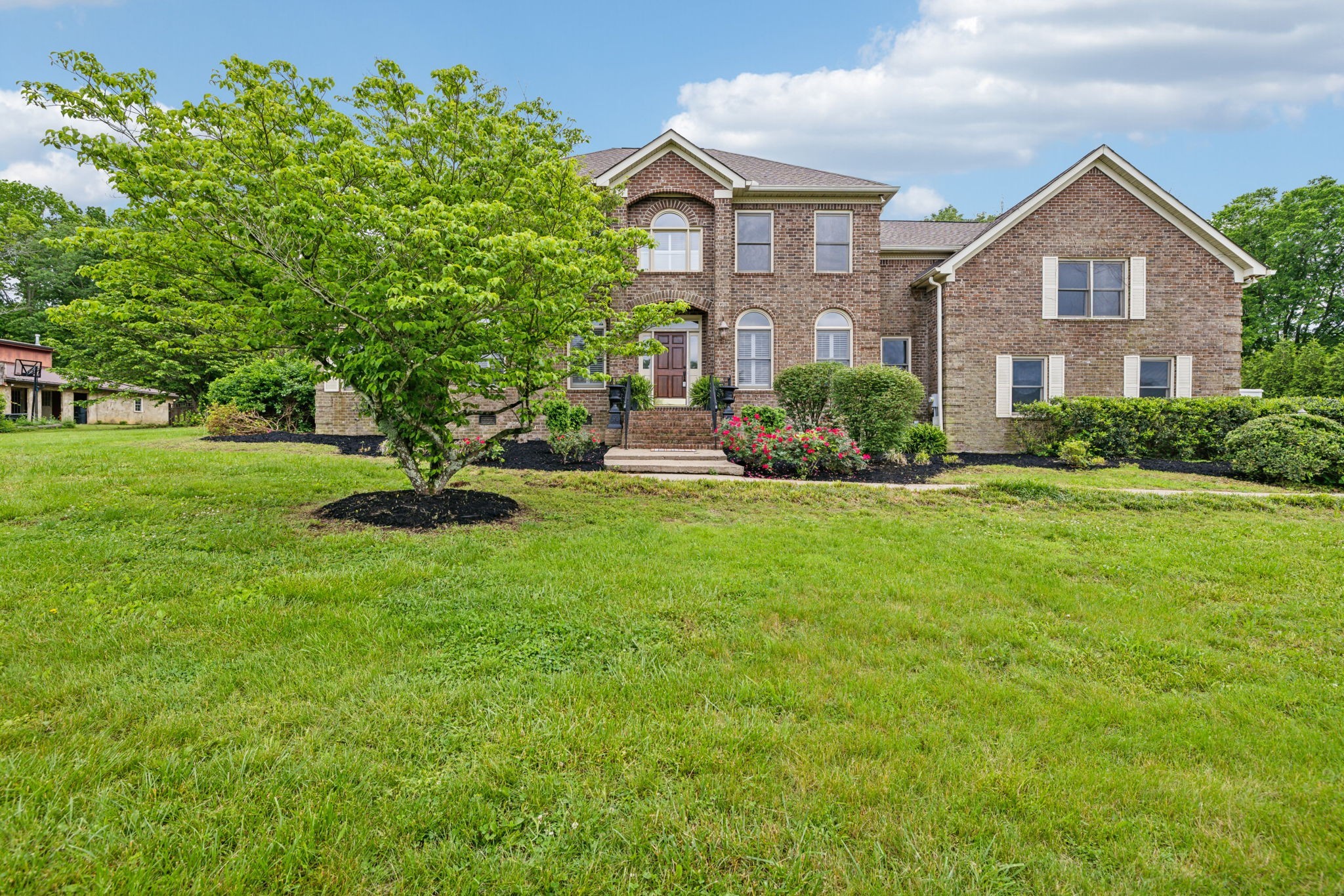105 Steeplechase Ln Property Photo