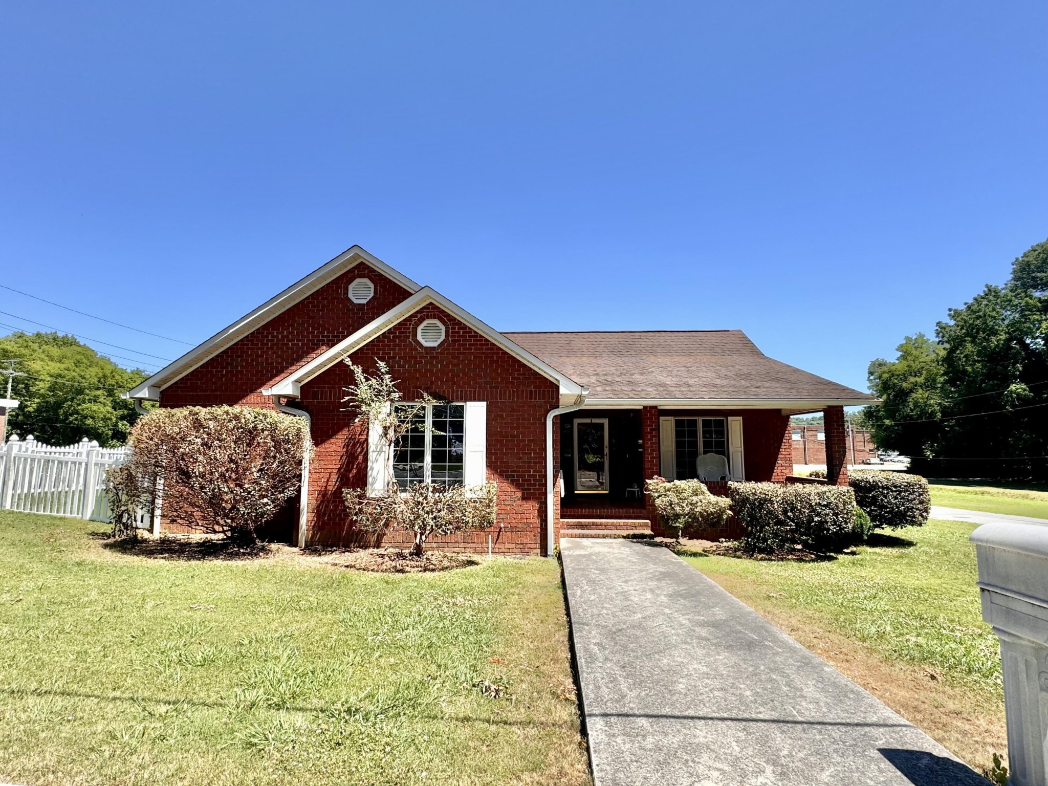 1662 Market Street Property Photo