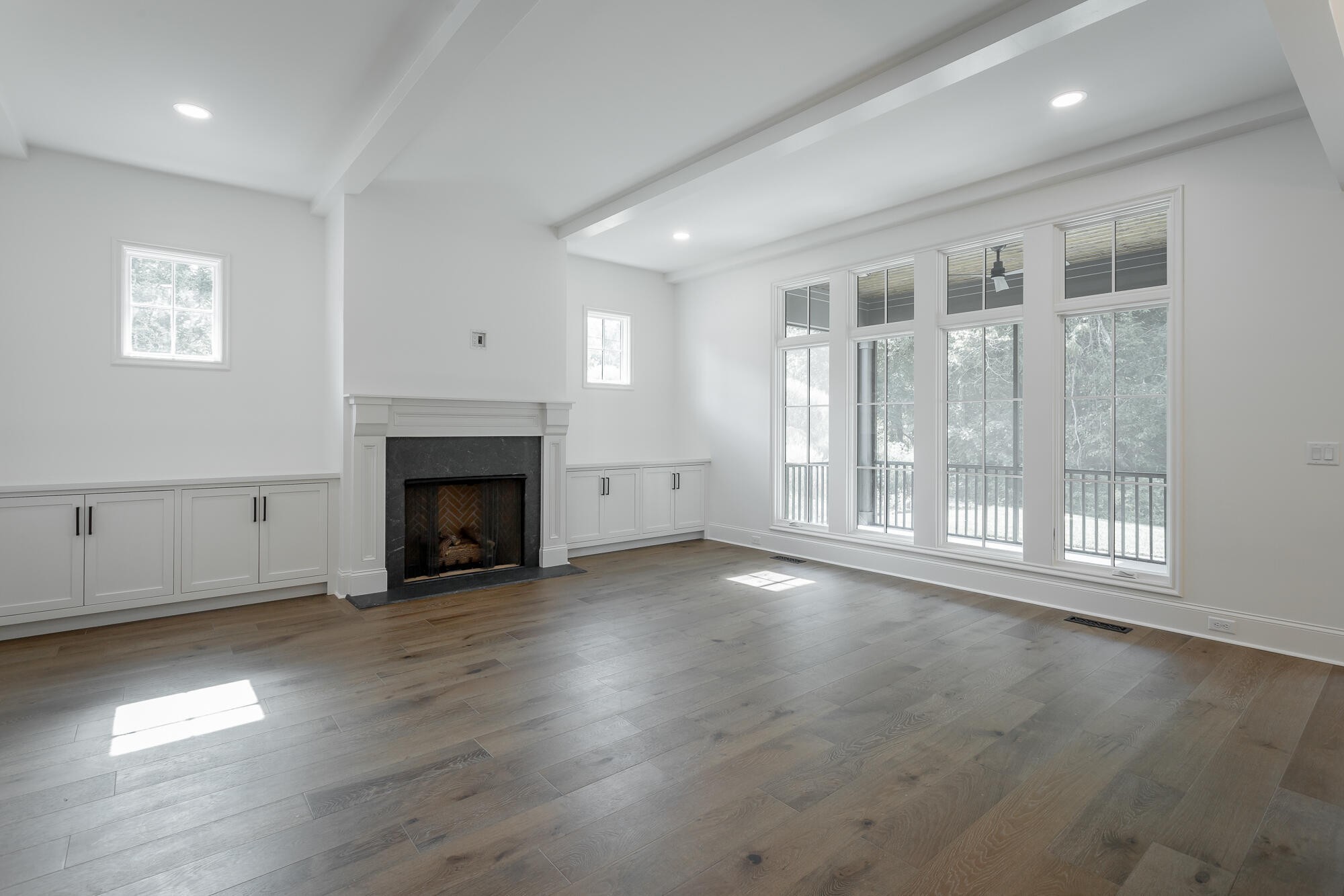 9488 Calder Circle Property Photo 15