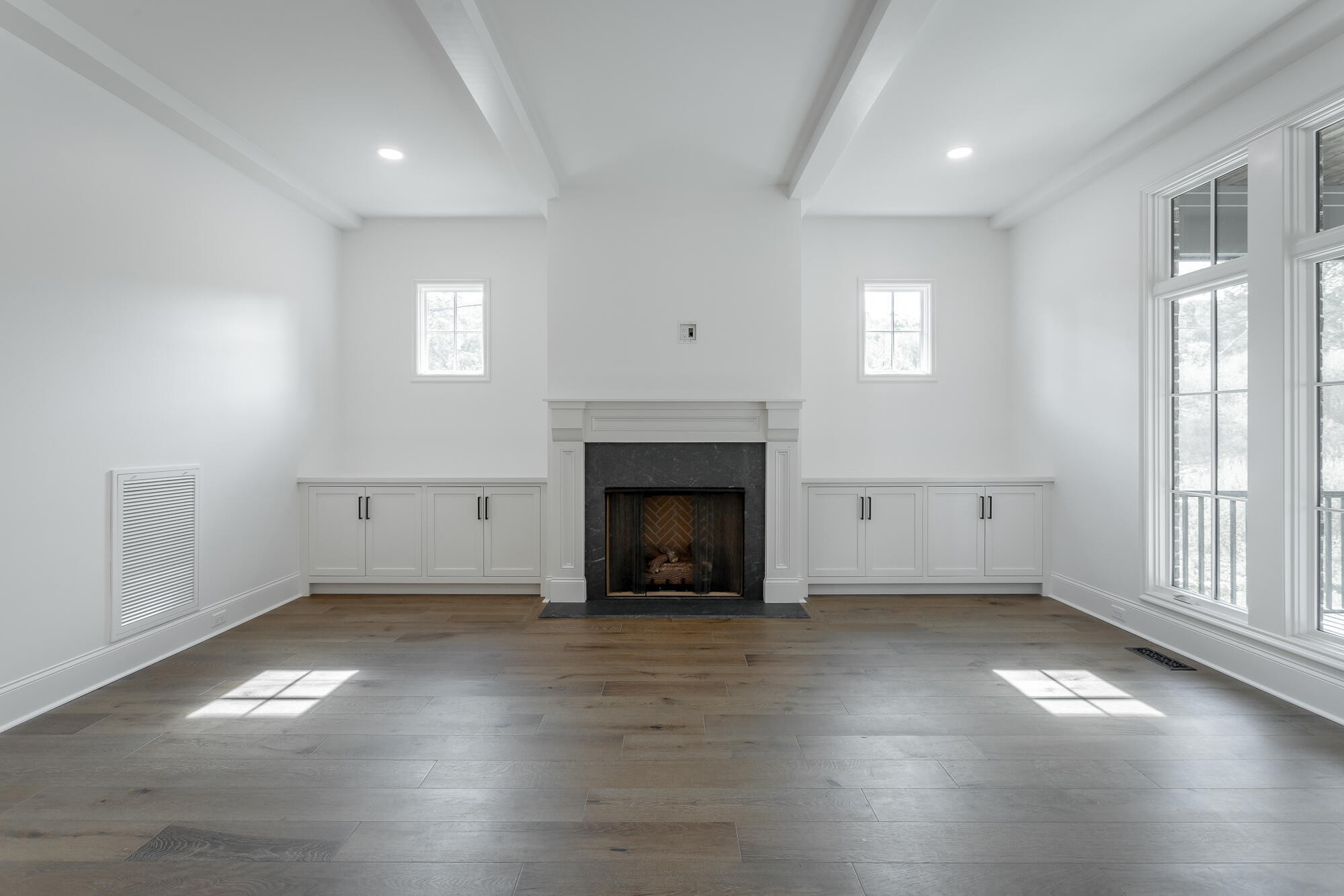 9488 Calder Circle Property Photo 17