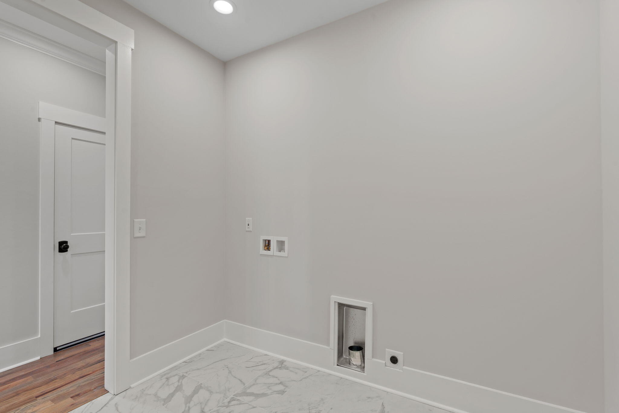490 Lakeshore Cove Drive Property Photo 40