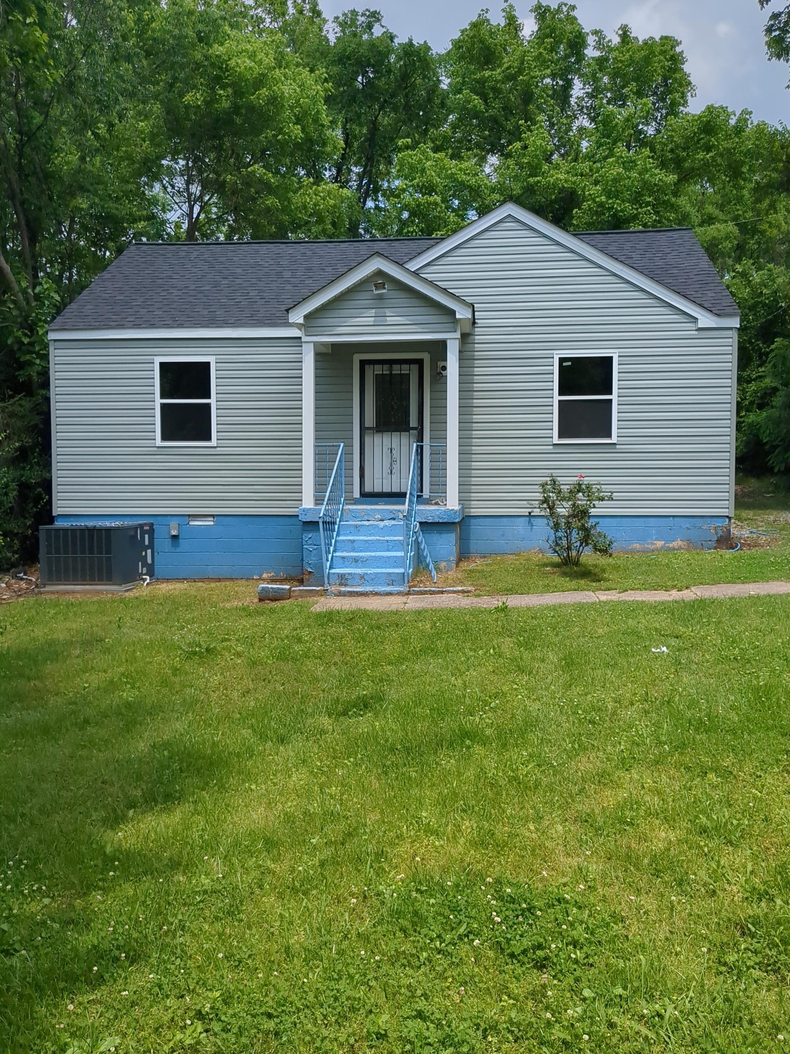 1228 Coarsey Dr Property Photo 1