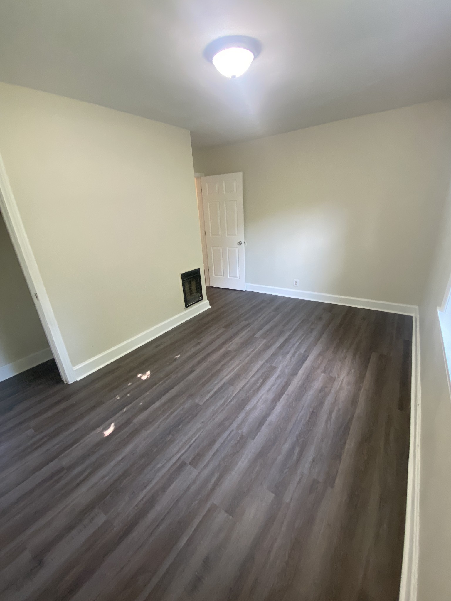 1228 Coarsey Dr Property Photo 4