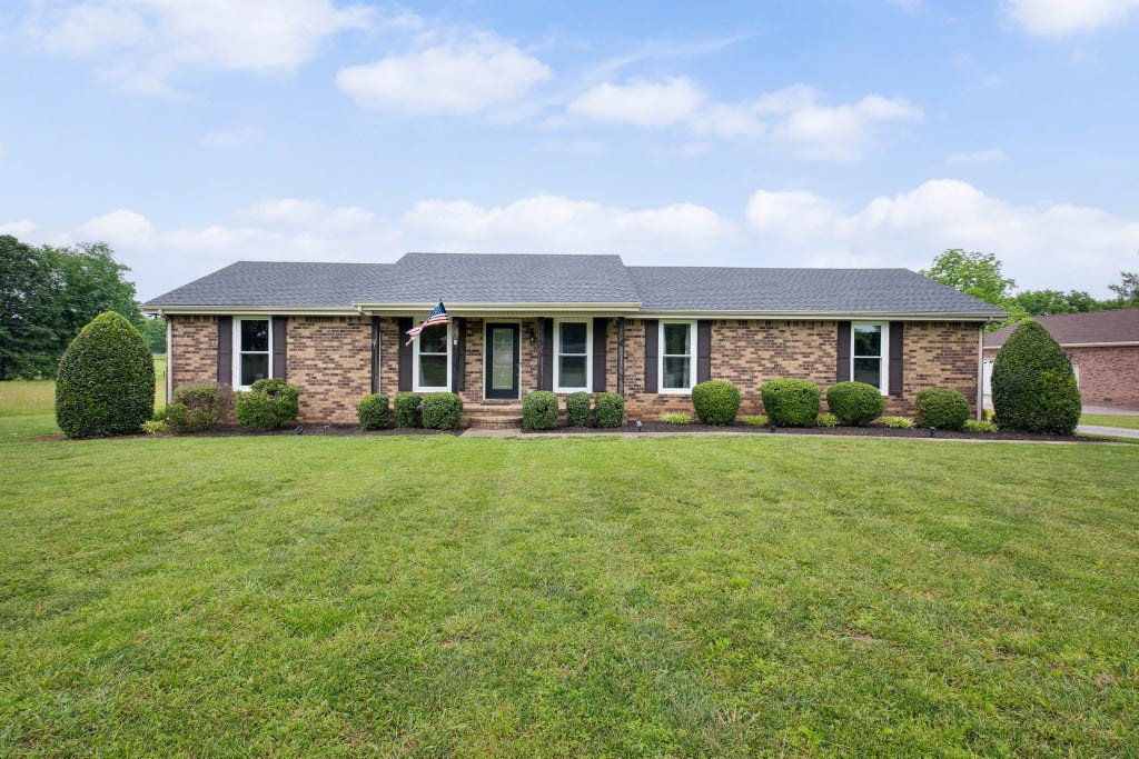 1517 Brian St Property Photo 1