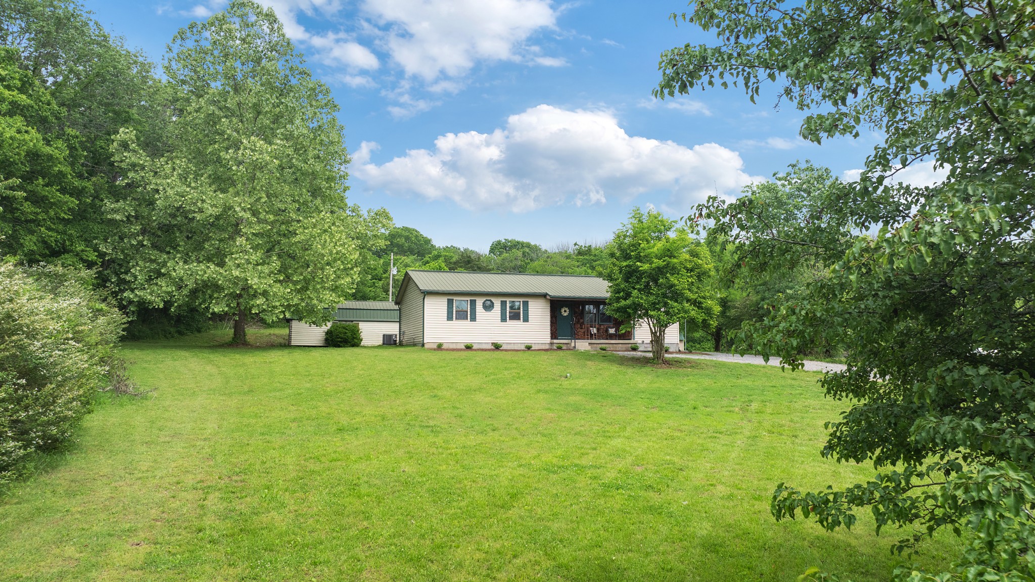 1825 Highway 231, S Property Photo