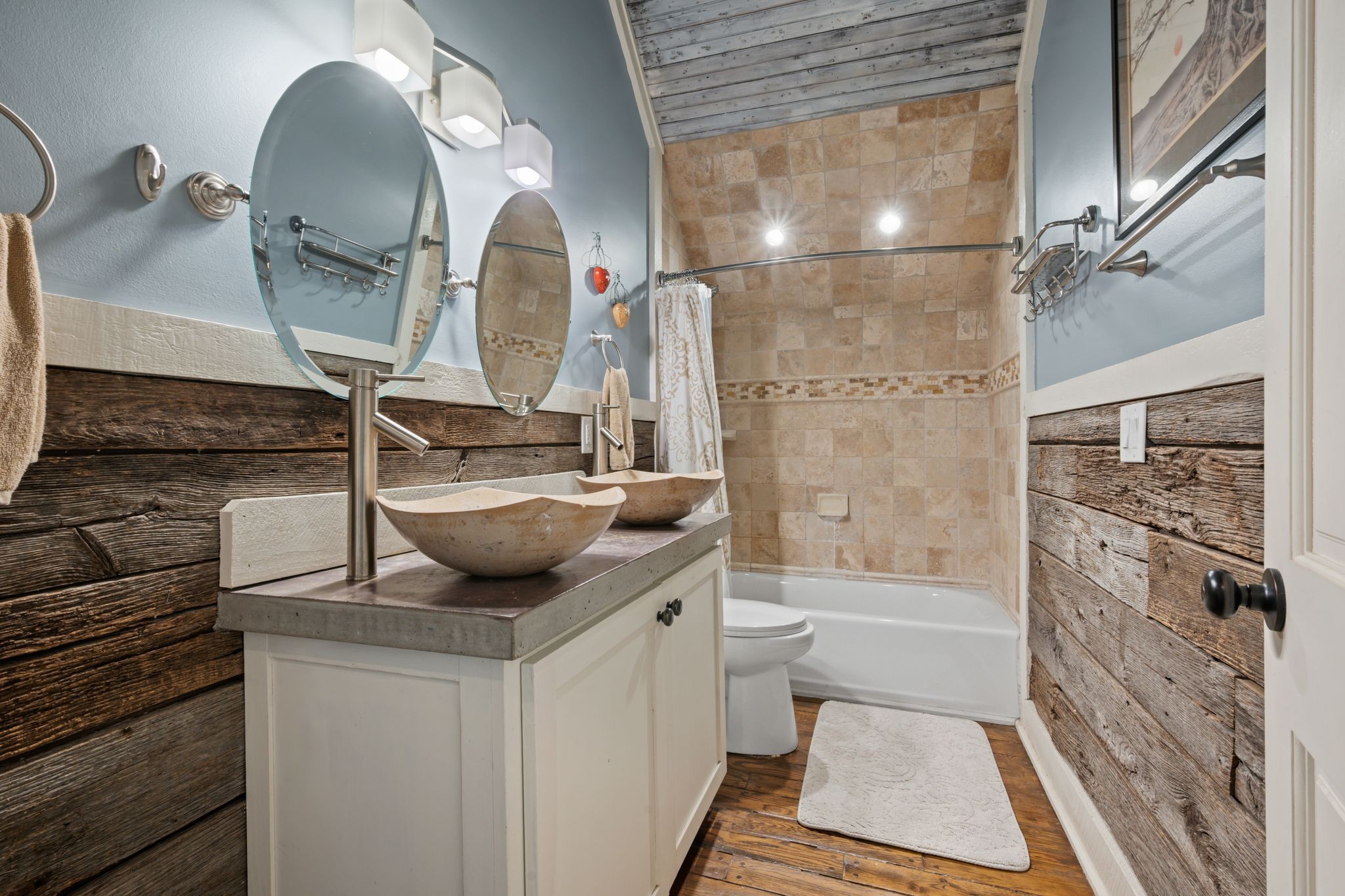 7646 Highway 100 Property Photo 15