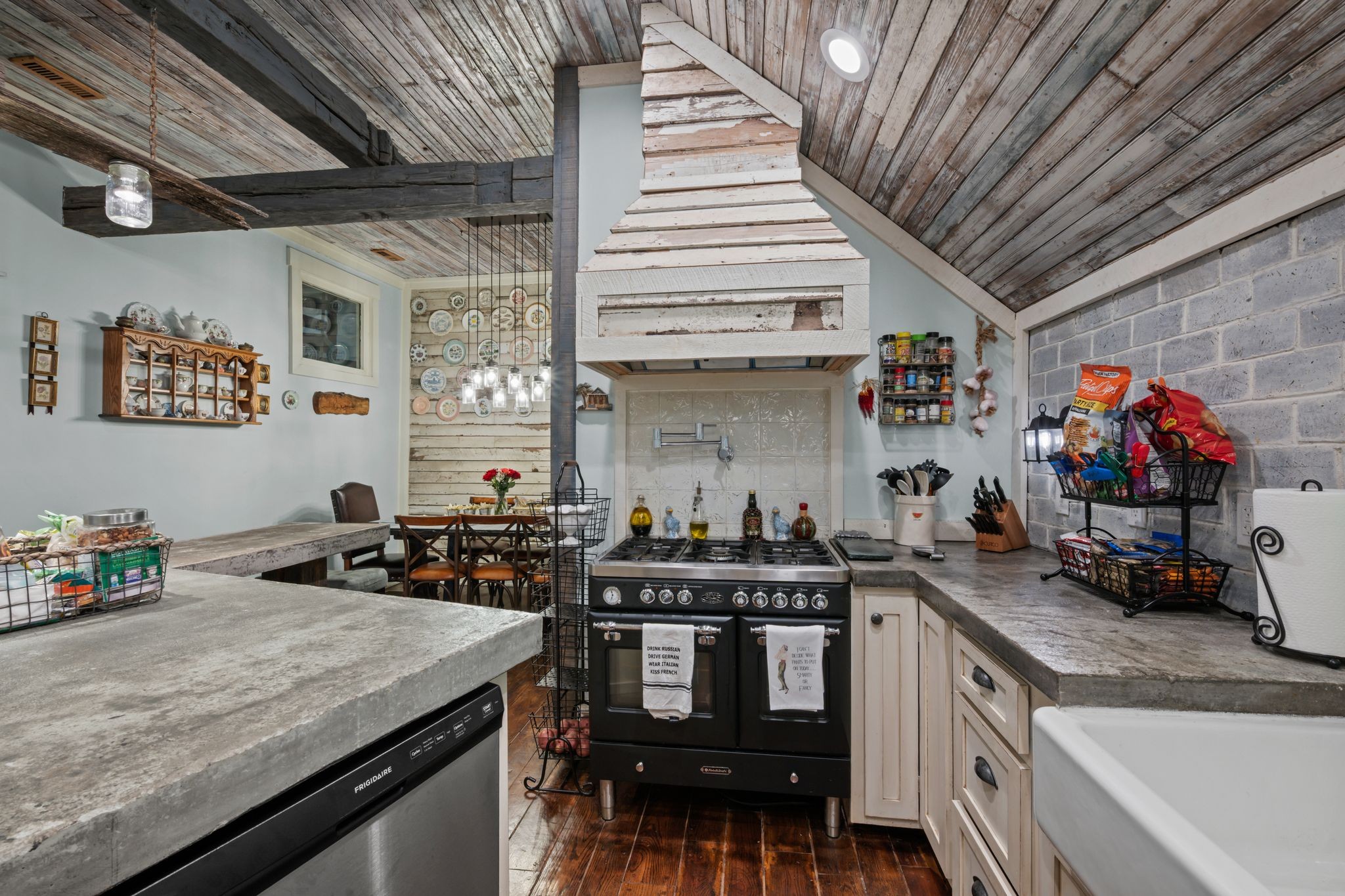 7646 Highway 100 Property Photo 19