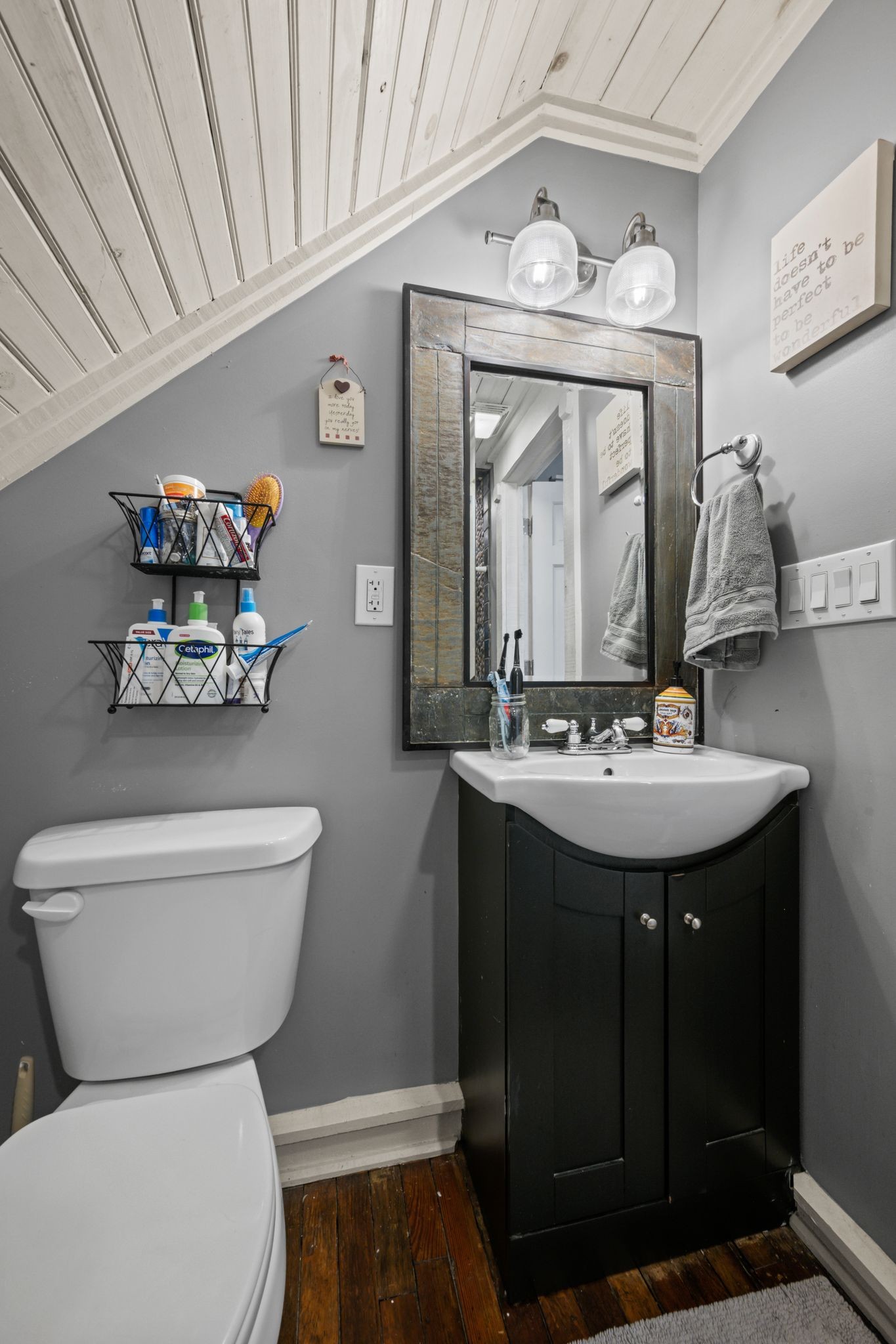 7646 Highway 100 Property Photo 47