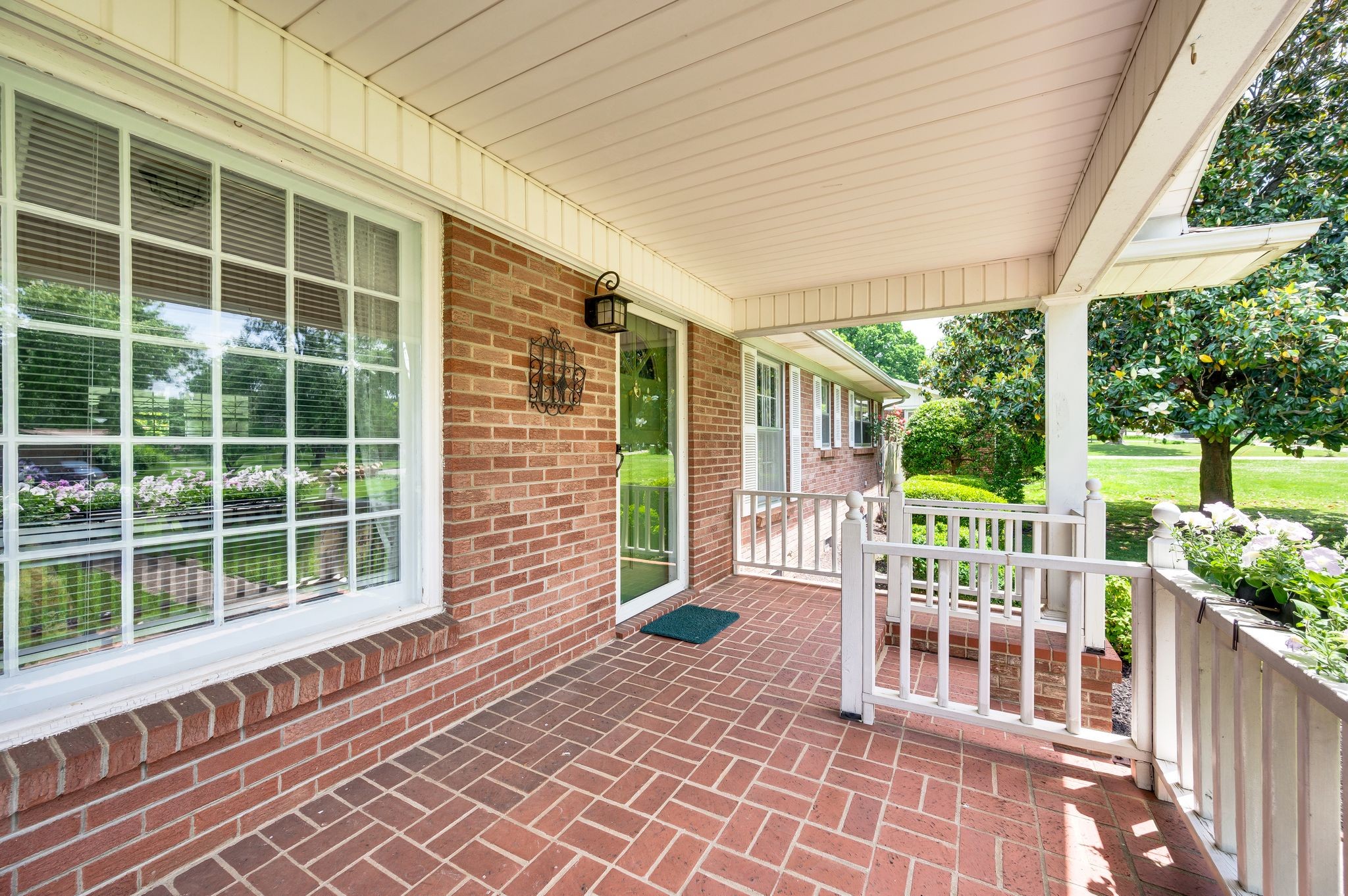 411 Tremont Dr Property Photo 8