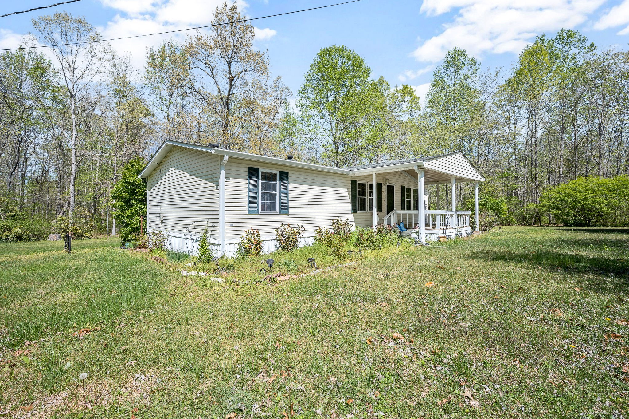 48 Enfield Dr Property Photo 1