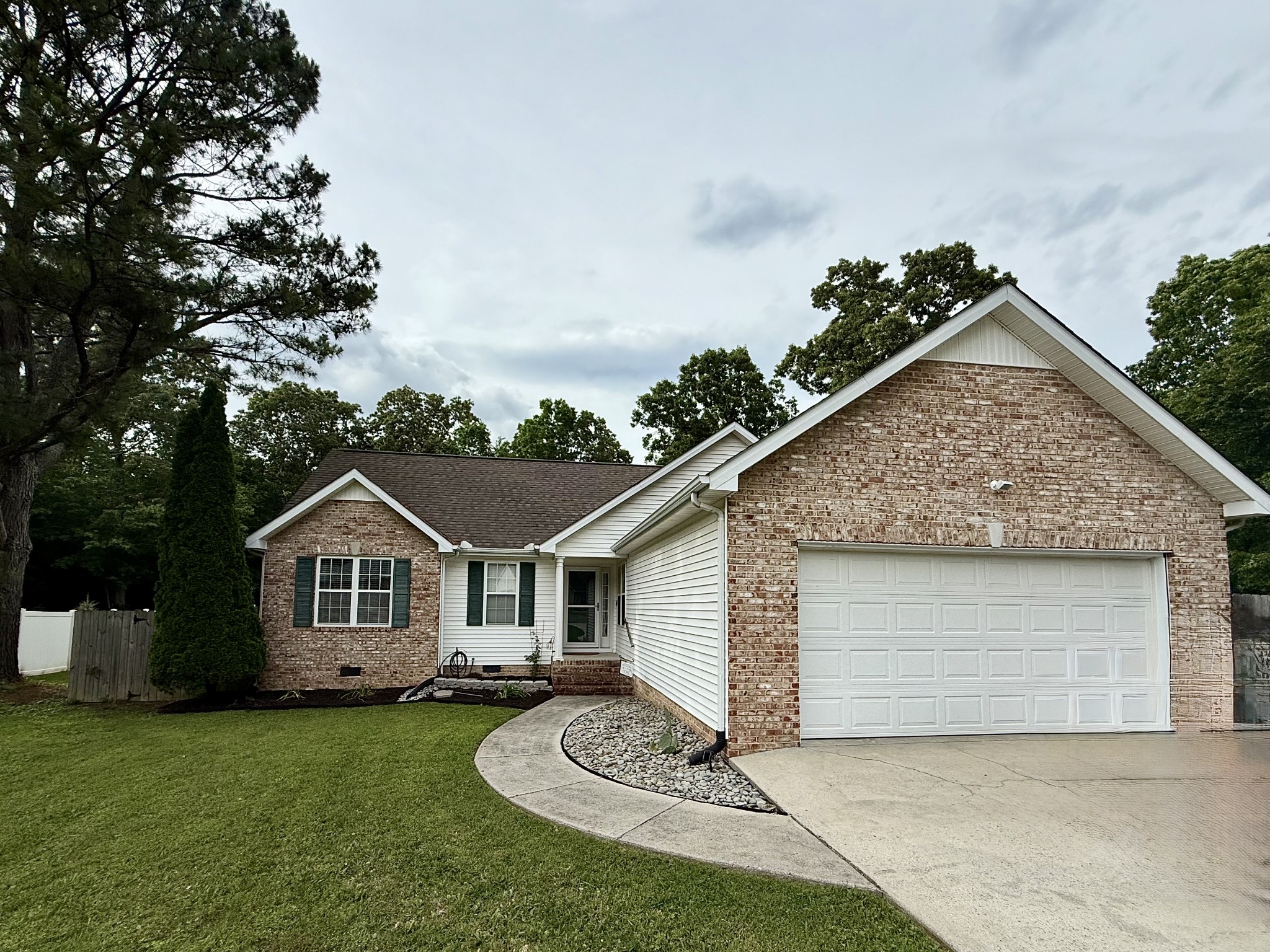 210 Highland Trl Property Photo