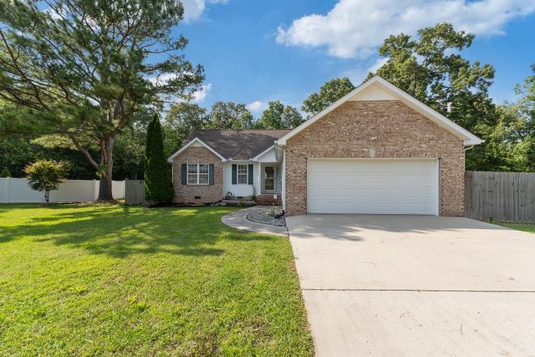 210 Highland Trl Property Photo 1