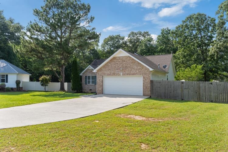 210 Highland Trl Property Photo 4