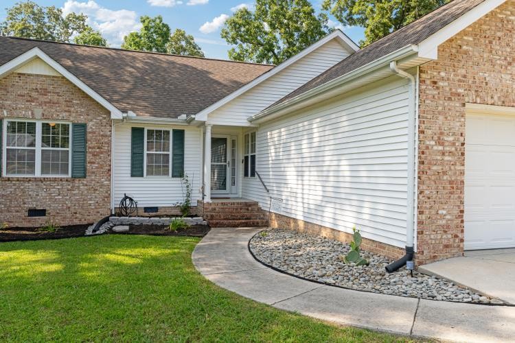 210 Highland Trl Property Photo 6