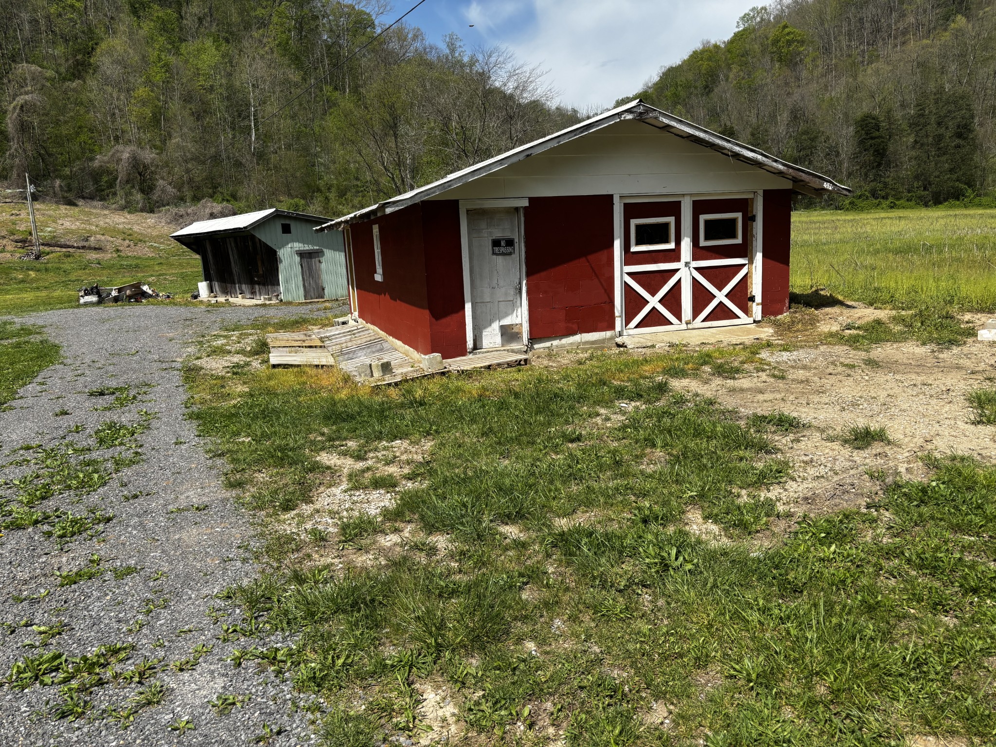 285 Crabtree Creek Rd Property Photo