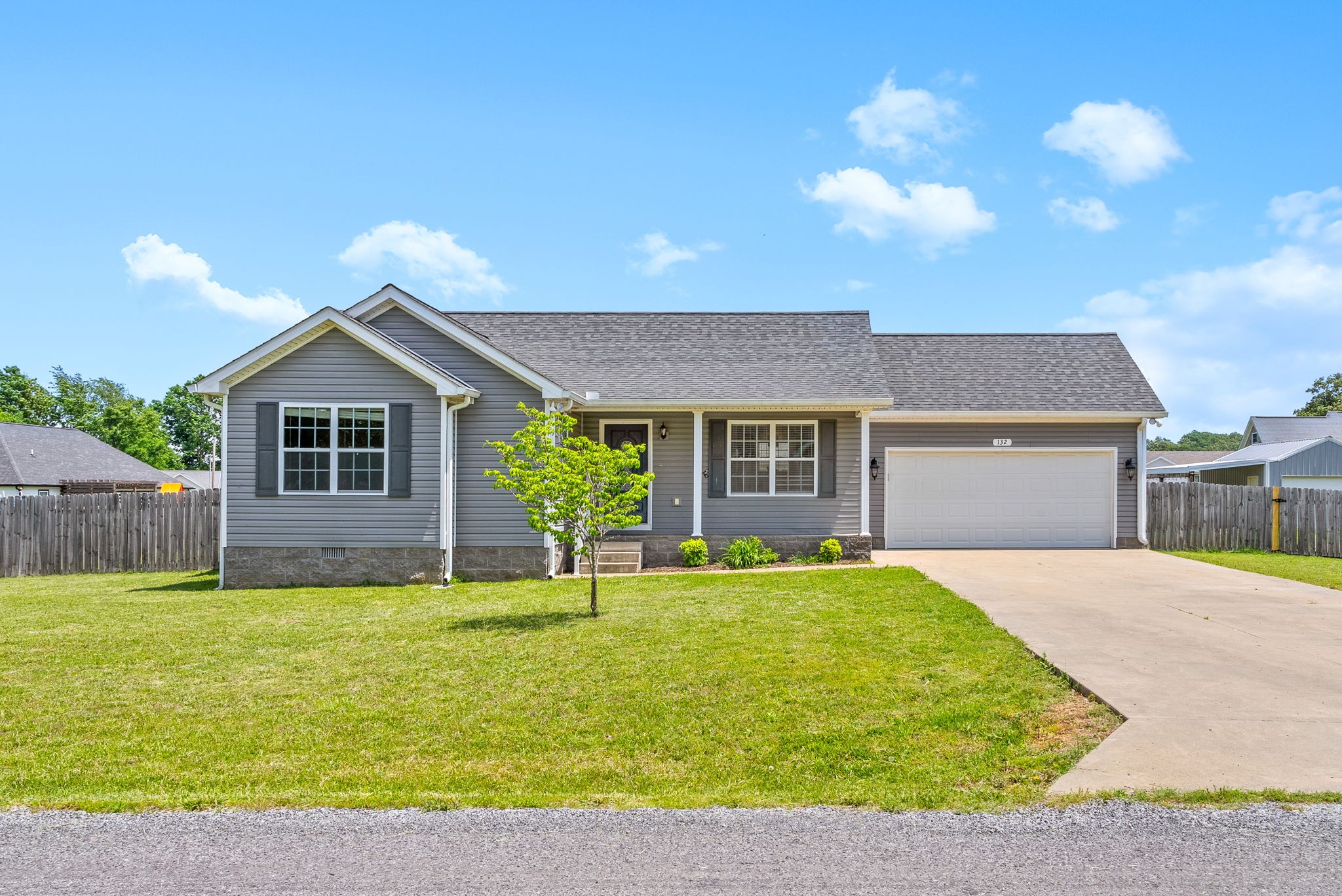 132 Fieldcrest Dr Property Photo