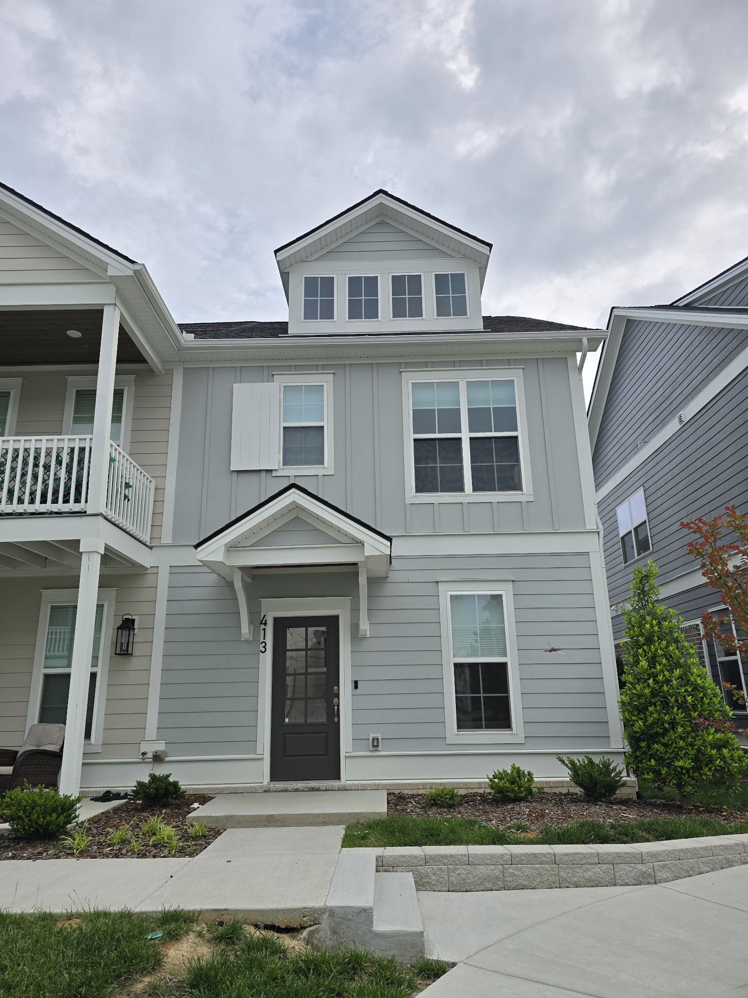 413 Drakes Way Property Photo