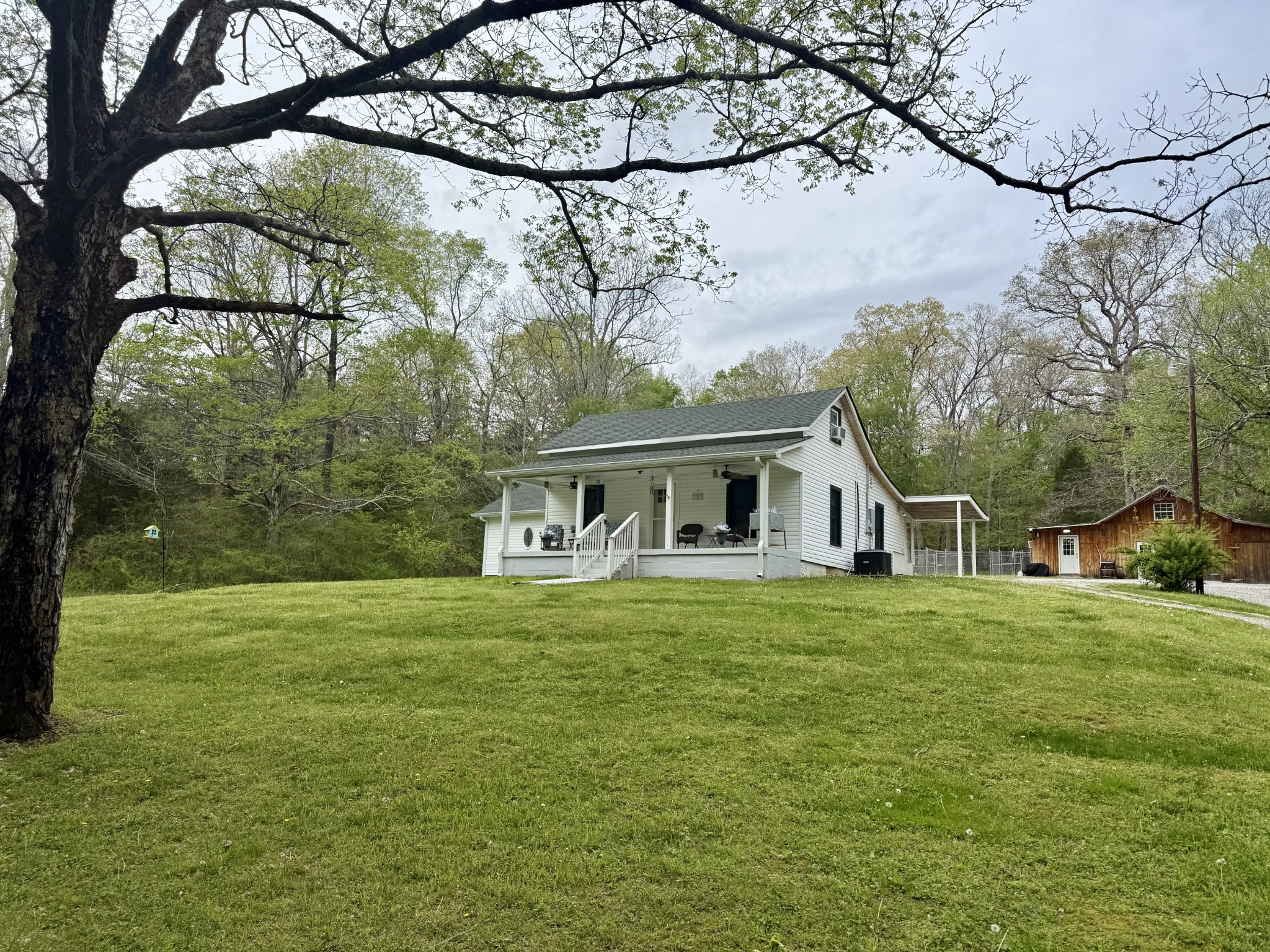 540 Grindstone Hollow Rd Property Photo 1