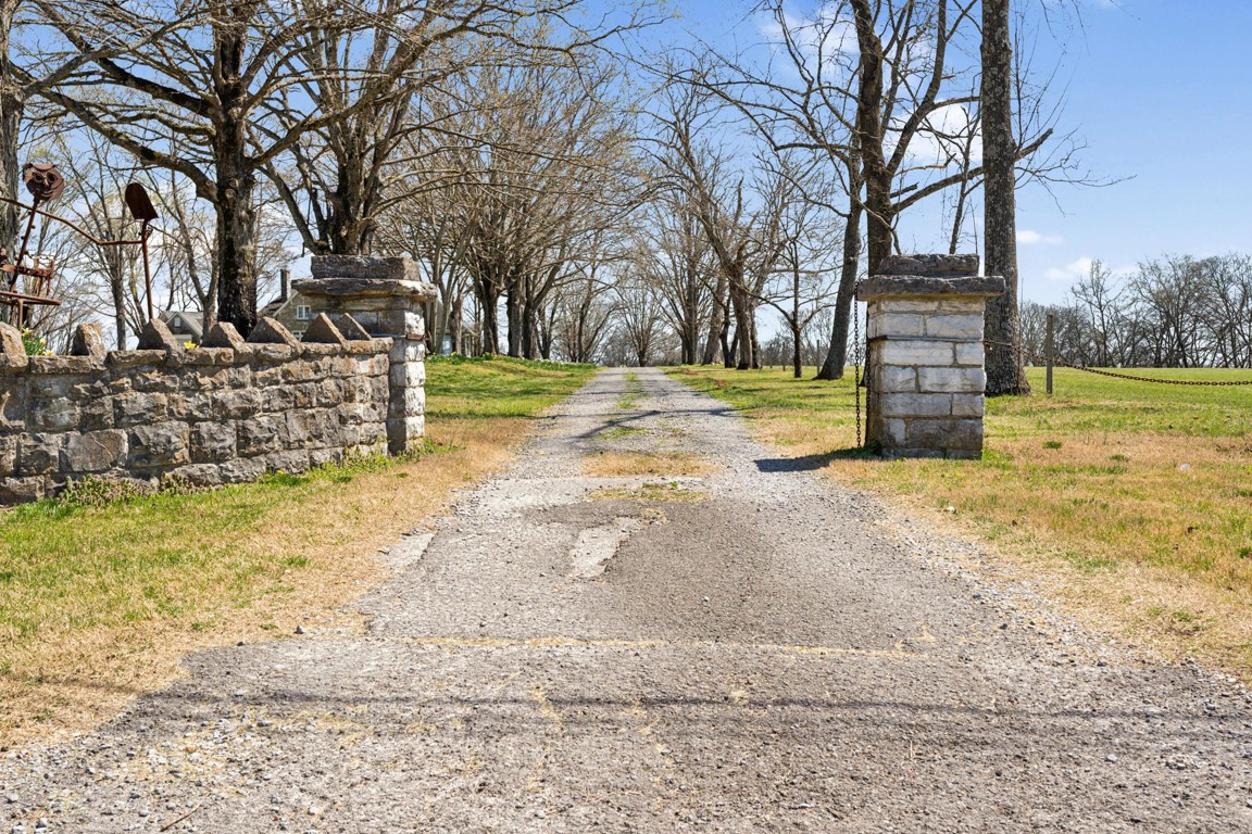 2030 31e Hwy Property Photo 4