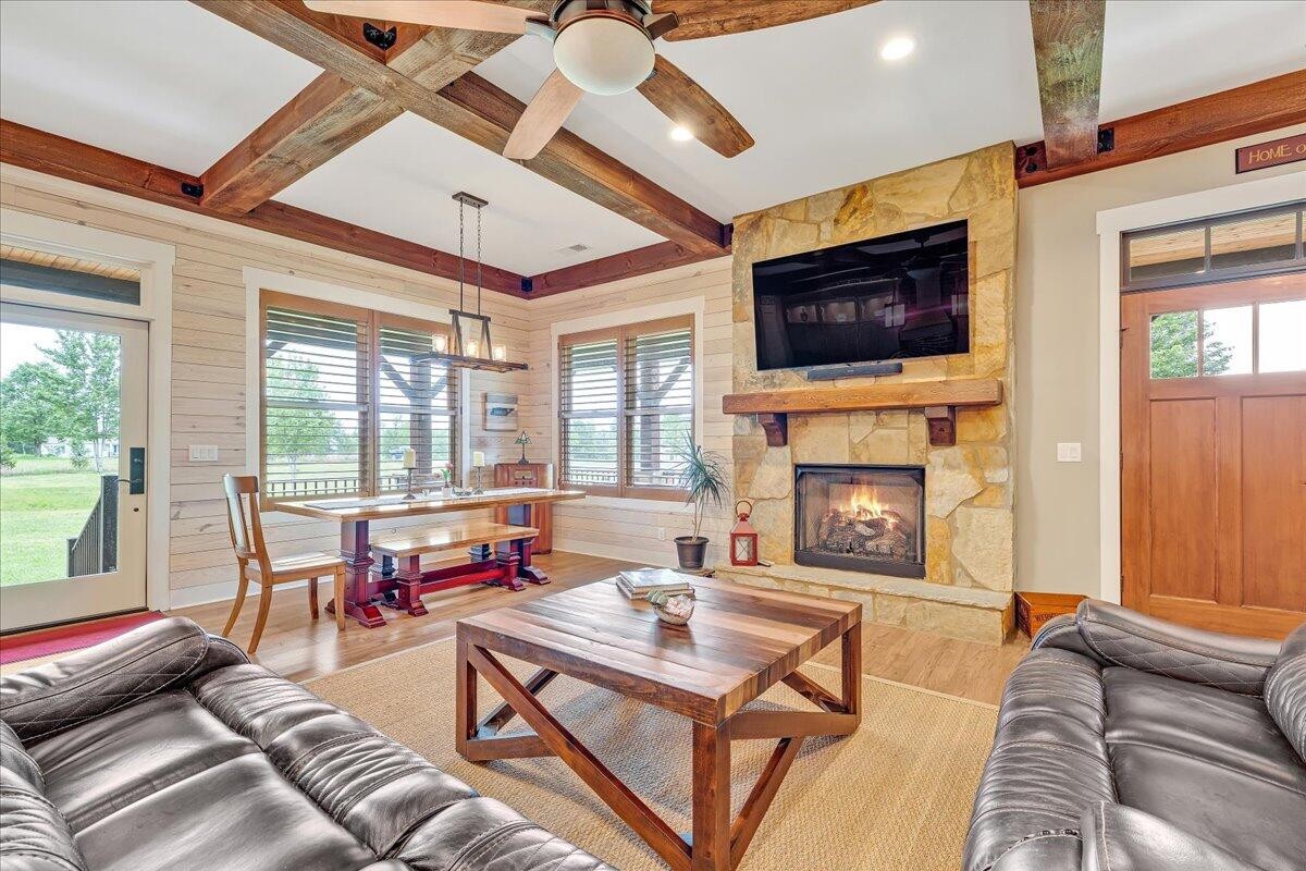 1165 River Bluffs Drive Property Photo 19