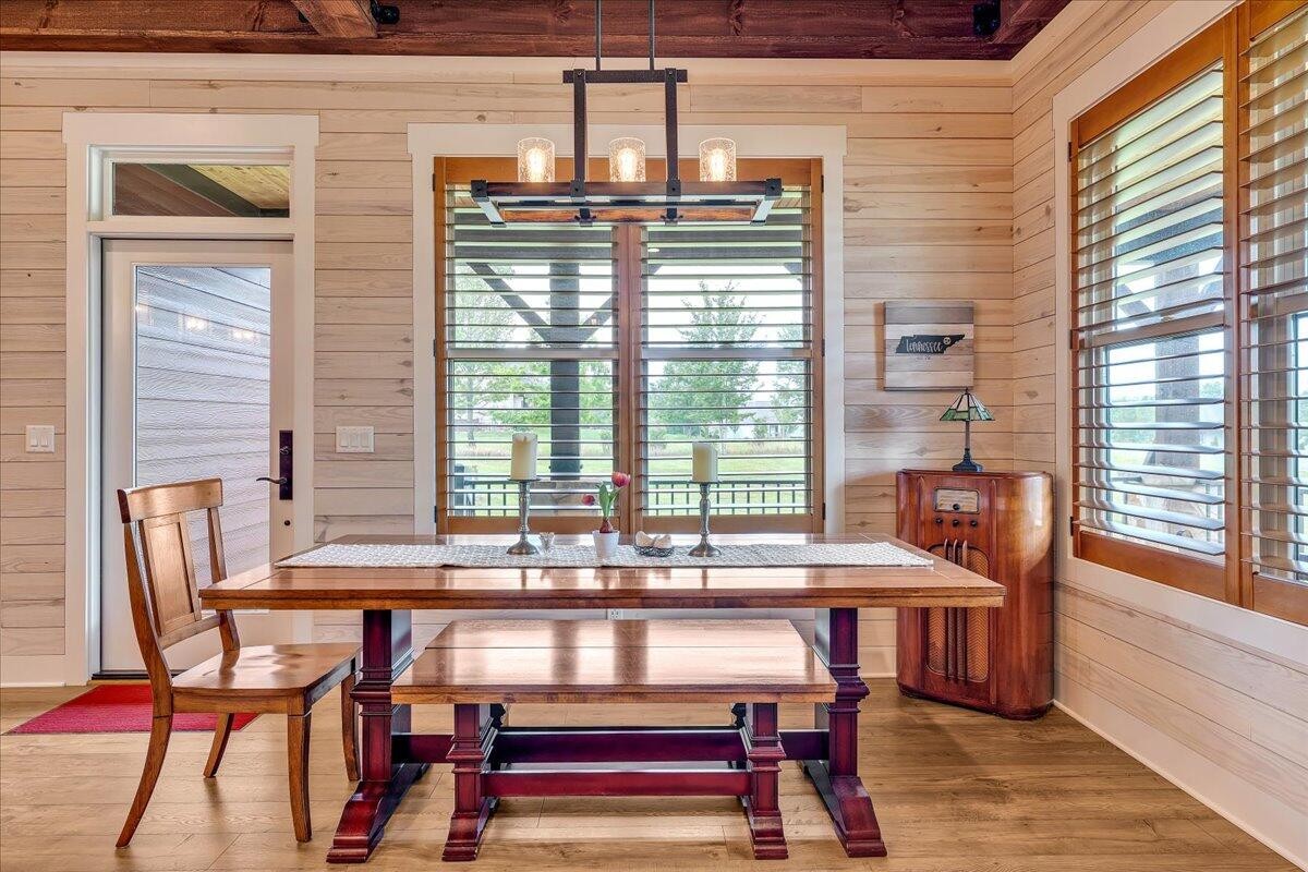 1165 River Bluffs Drive Property Photo 25