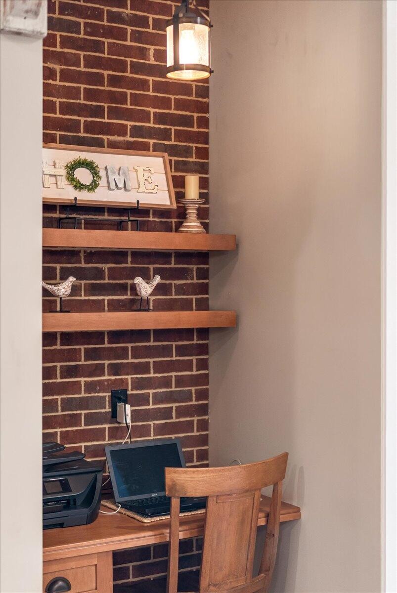 1165 River Bluffs Drive Property Photo 27