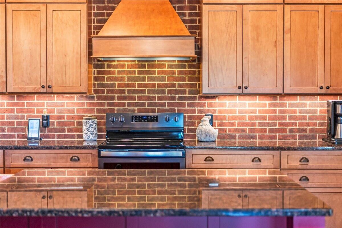 1165 River Bluffs Drive Property Photo 30