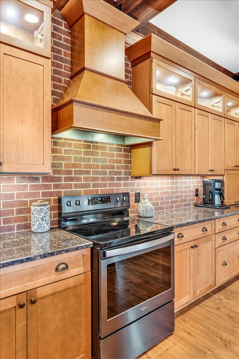 1165 River Bluffs Drive Property Photo 37