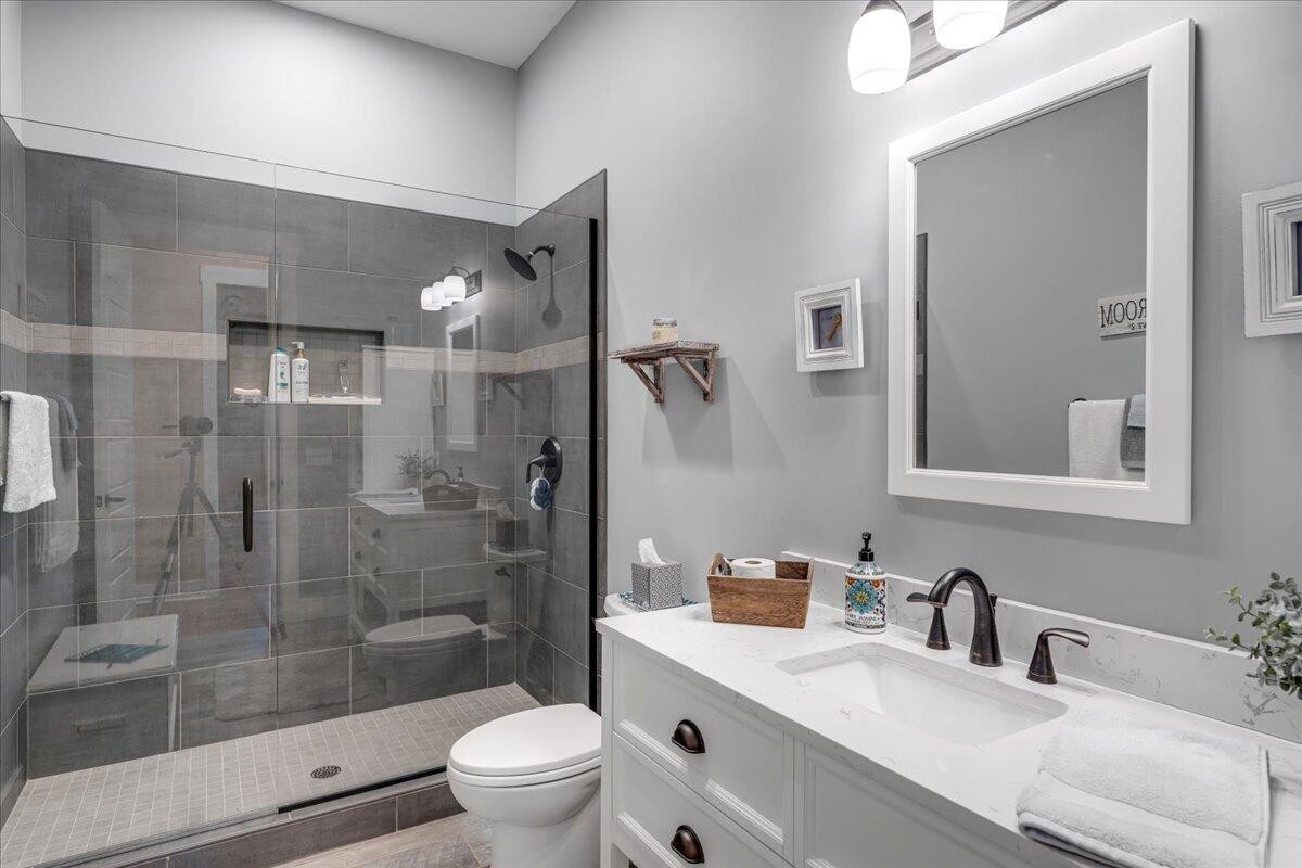 1165 River Bluffs Drive Property Photo 54